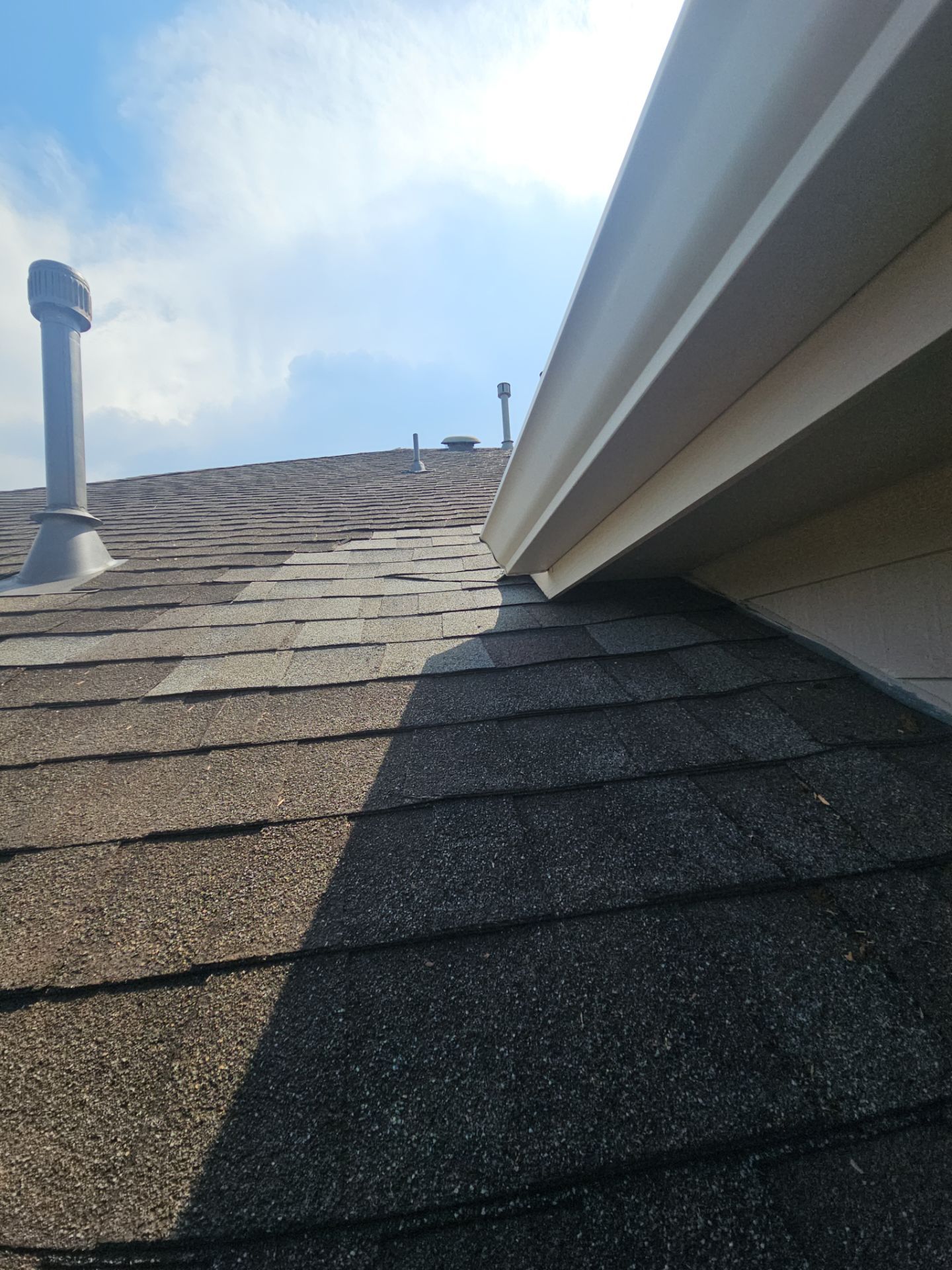 Hail Damage using Owen's Corning Duration (Lifetime) Shingles by Roof Repair Company