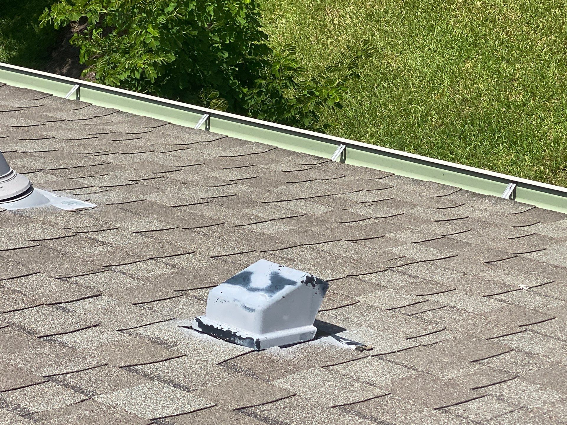 Hail Damage using Owen's Corning Duration (Lifetime) Shingles by Roof Repair Company