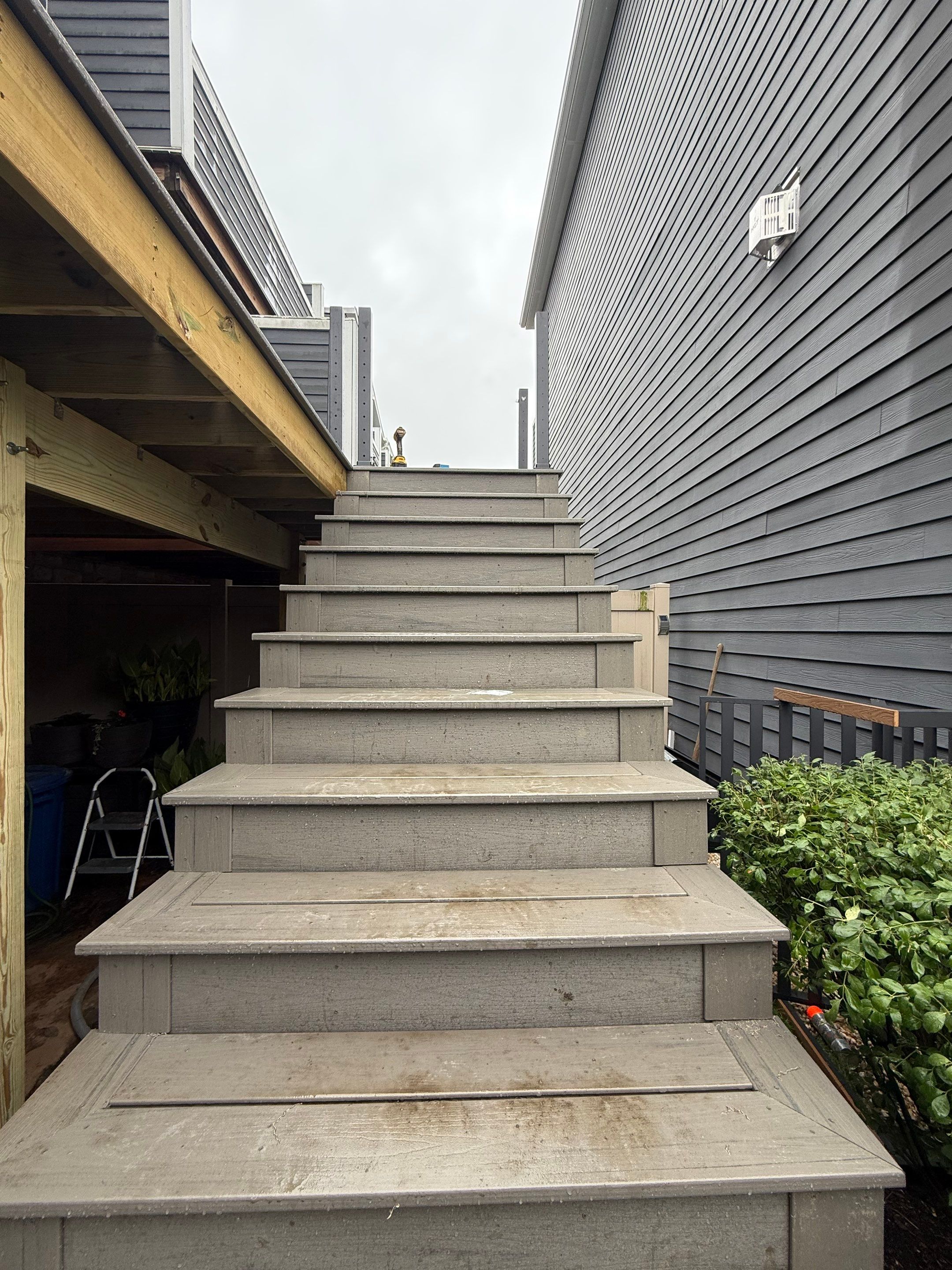 Deck Southside  by Cousins Roofing Siding & Decks