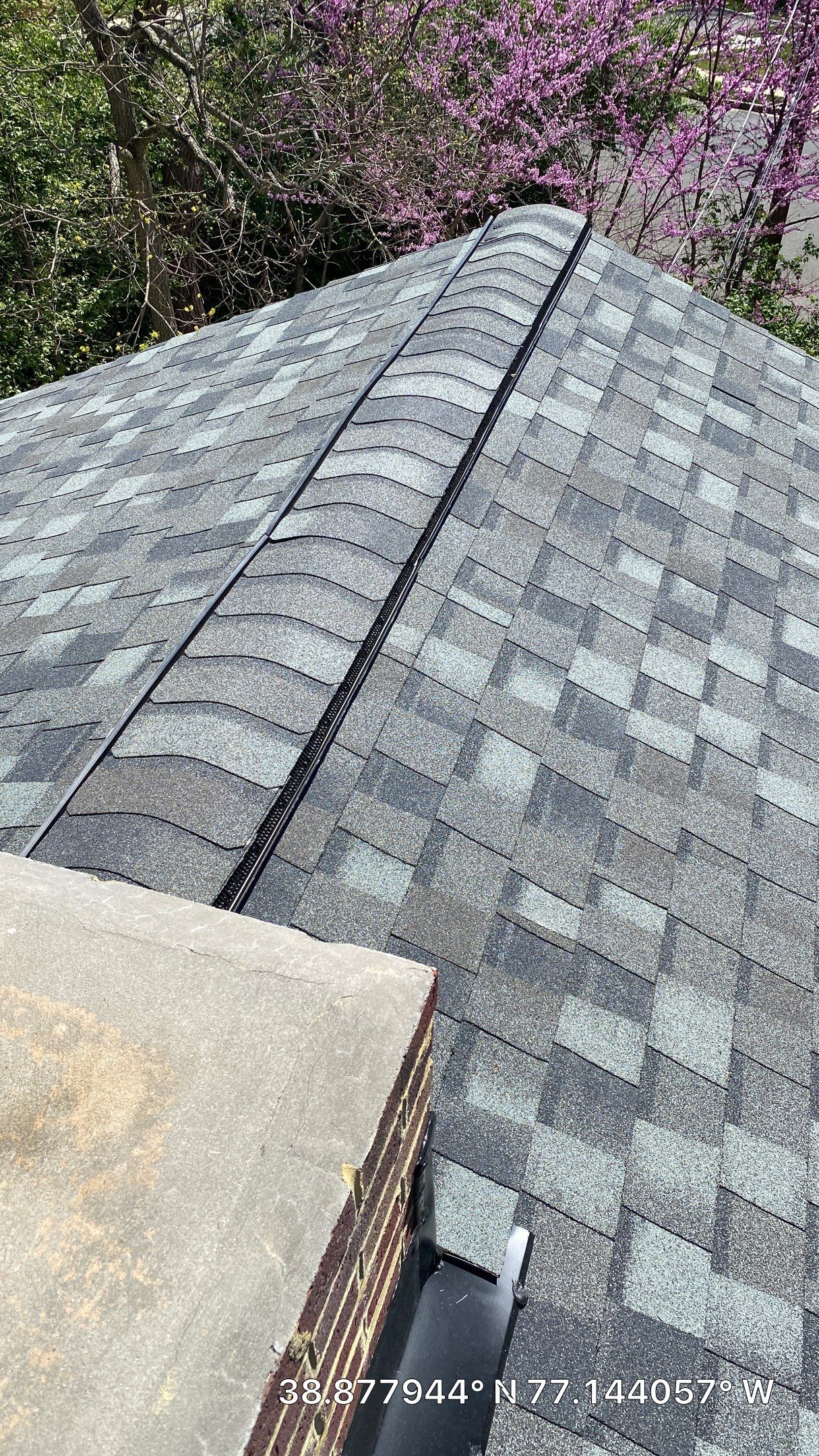 Arlington: CertainTeed Landmark Pro Designer Shingles in Max Def Georgetown Gray by RM Banning, Inc.