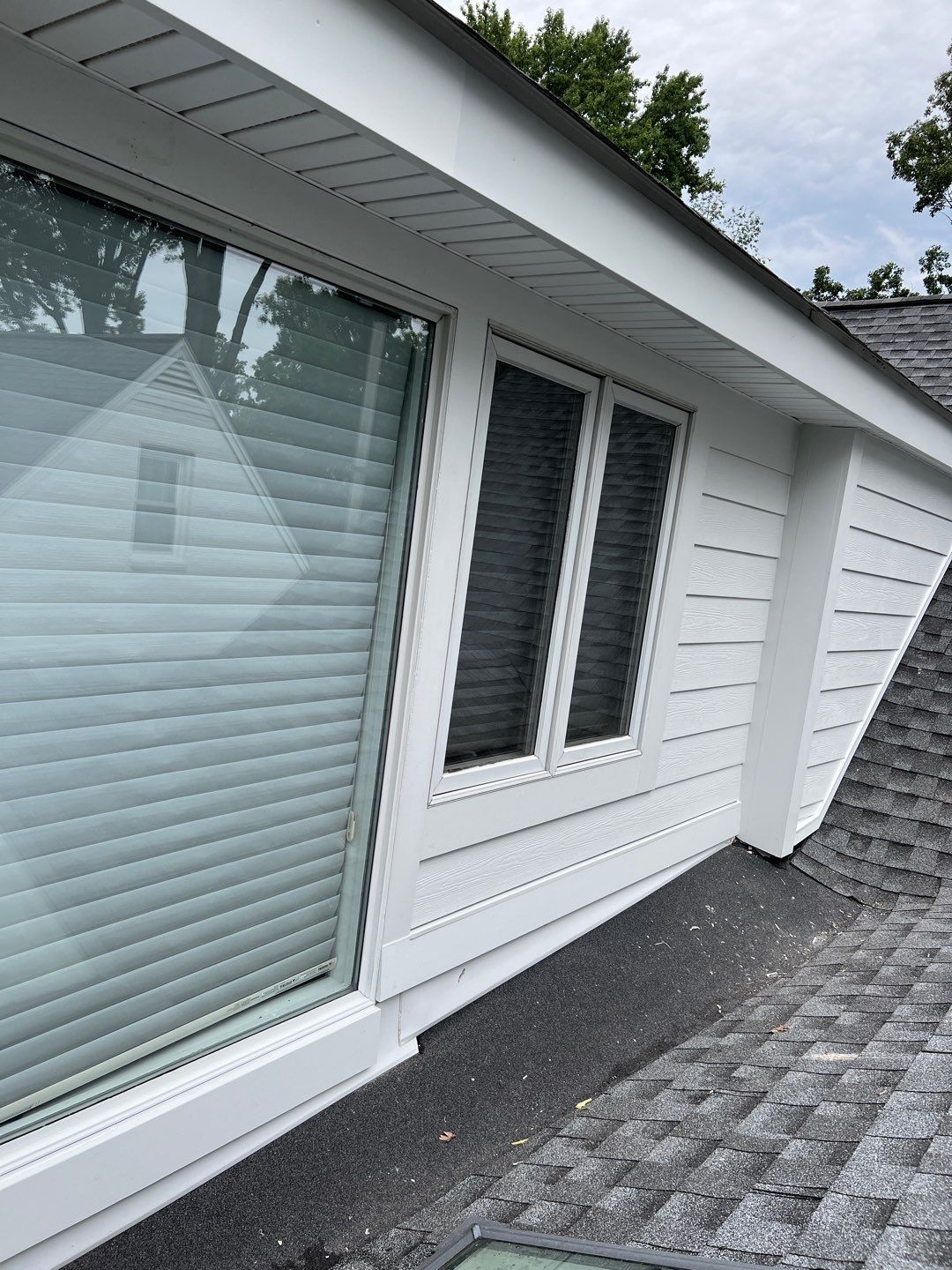 Arlington Hardie Installation - Arctic White by RM Banning, Inc.