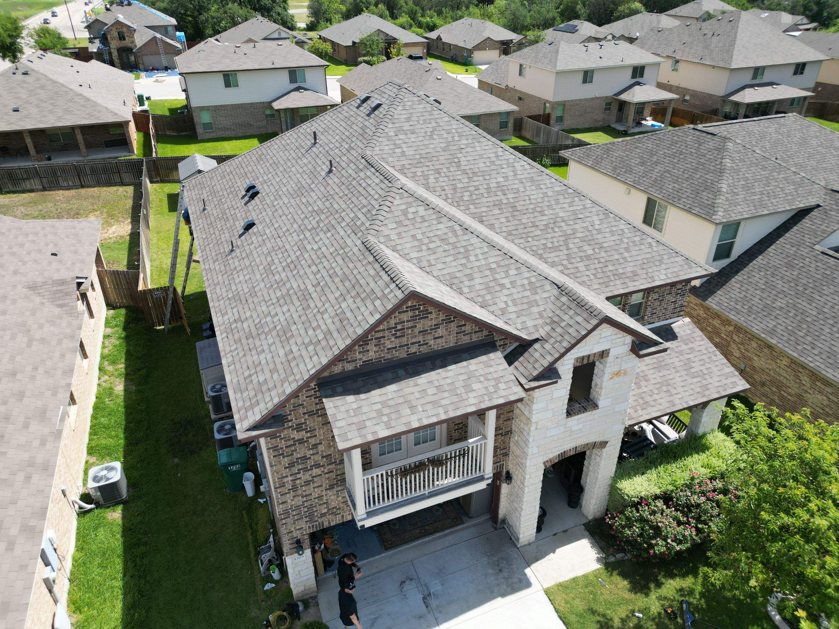 New Driftwood - Owens Corning TruDefinition Duration by RoofsOnly.com