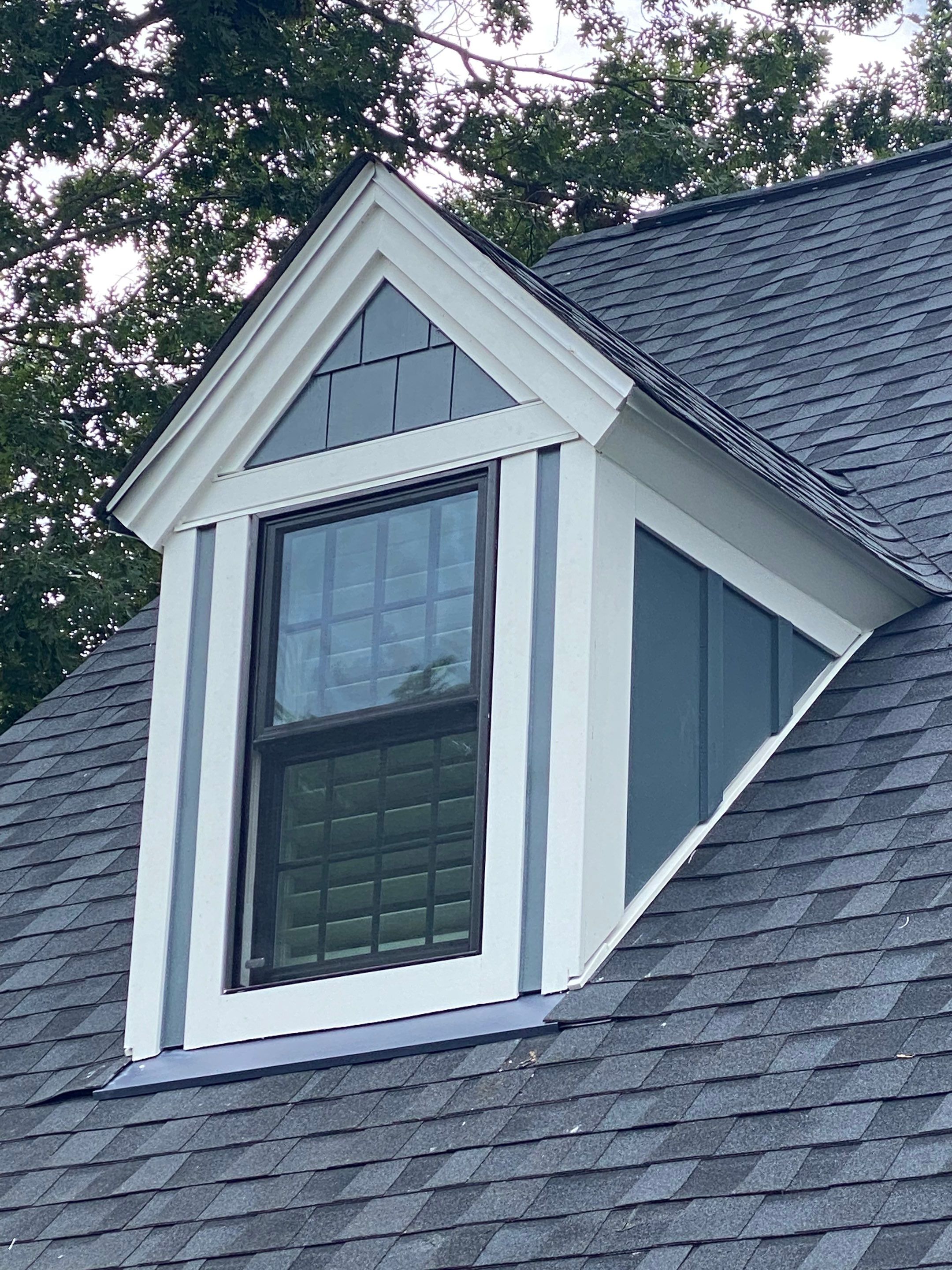 Residential Roofing Installation using James Hardie Fiber Cement Lap Siding and Certainteed Landmark Pro Shingles by Best Exteriors Inc