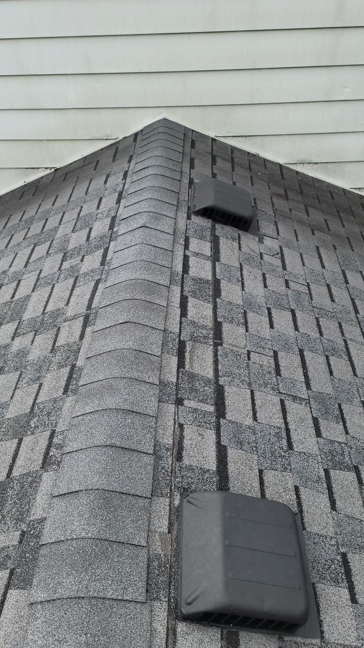 CERTAINTEED LANDMARK COLOR: PEWTER DRIP EDGE: WHITE by Eagle Eye Roofing