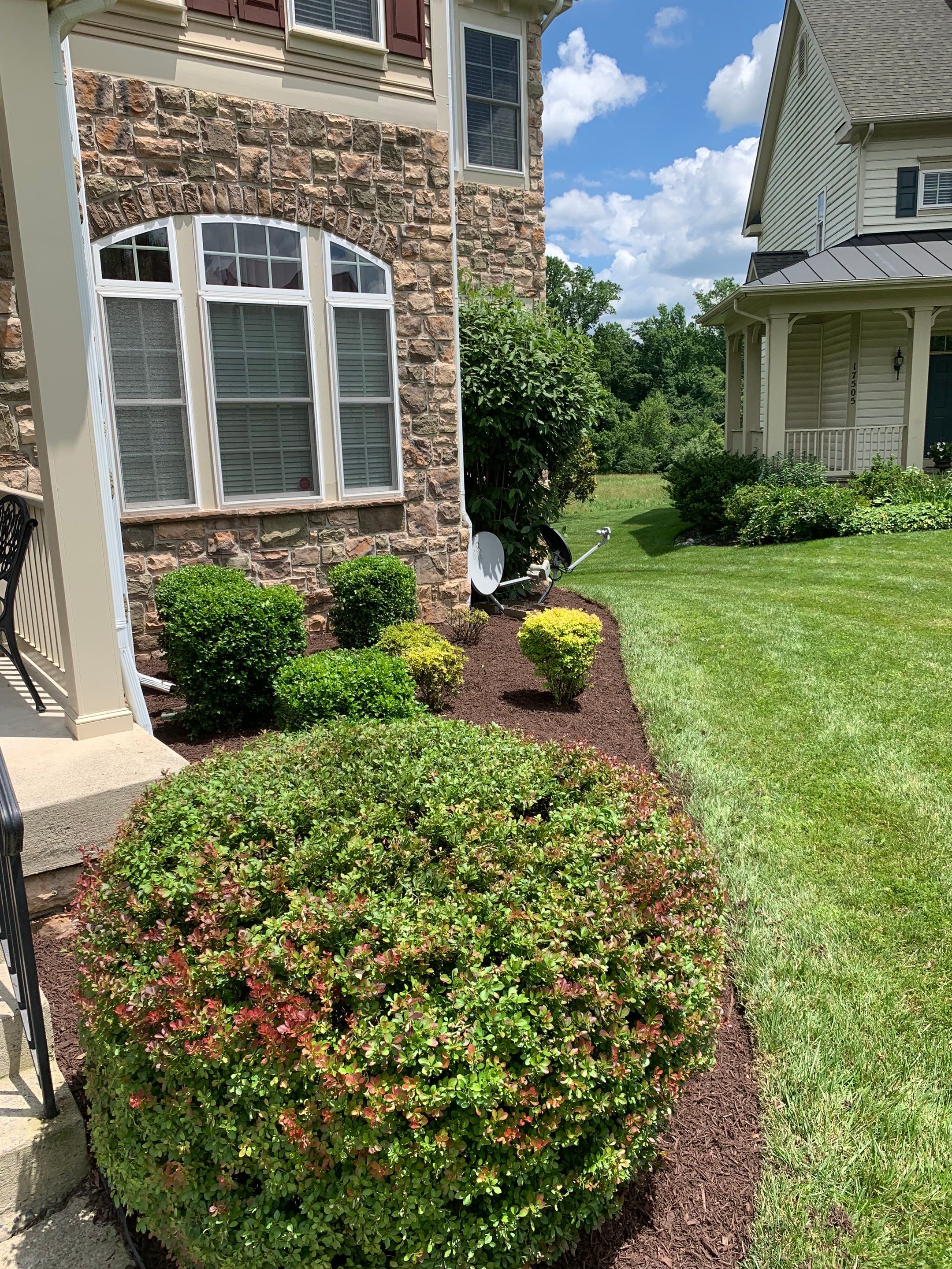 Landscape Cleanup & Mulch  by The Smet Companies, LLC