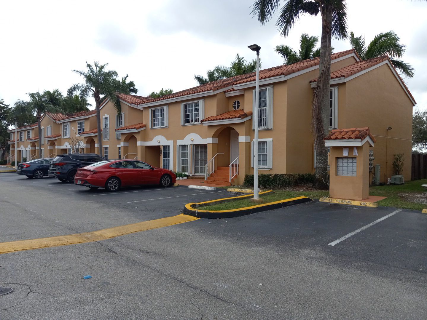 SIENNA VILLAS CONDO - BLDG 14230 by Souffront Construction & Engineering