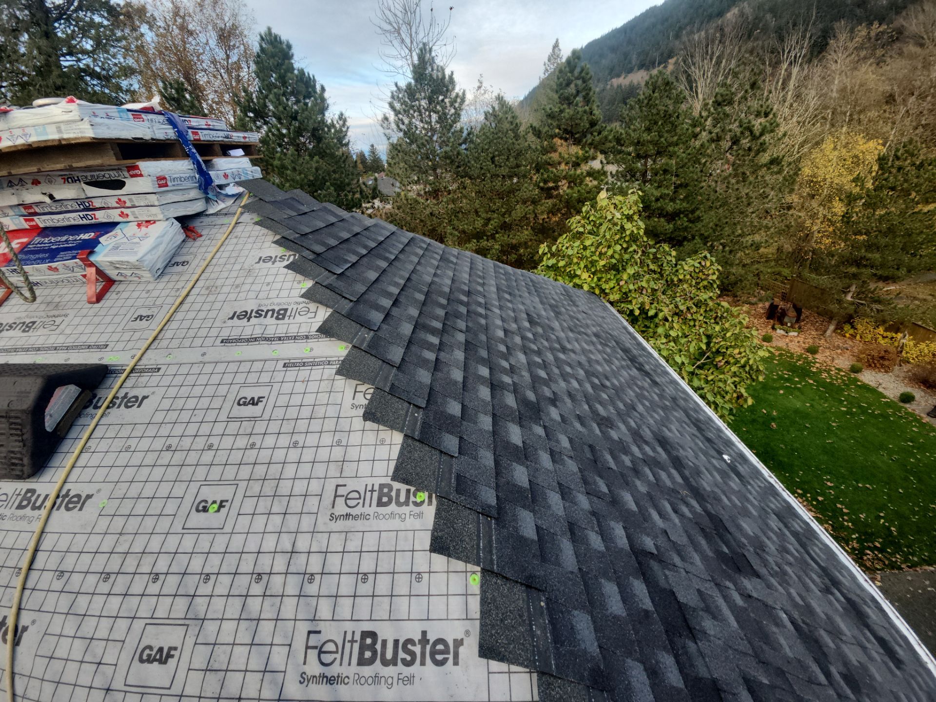Residential Re-Roof using GAF Silver Pledge by Top Notch Roofing Inc