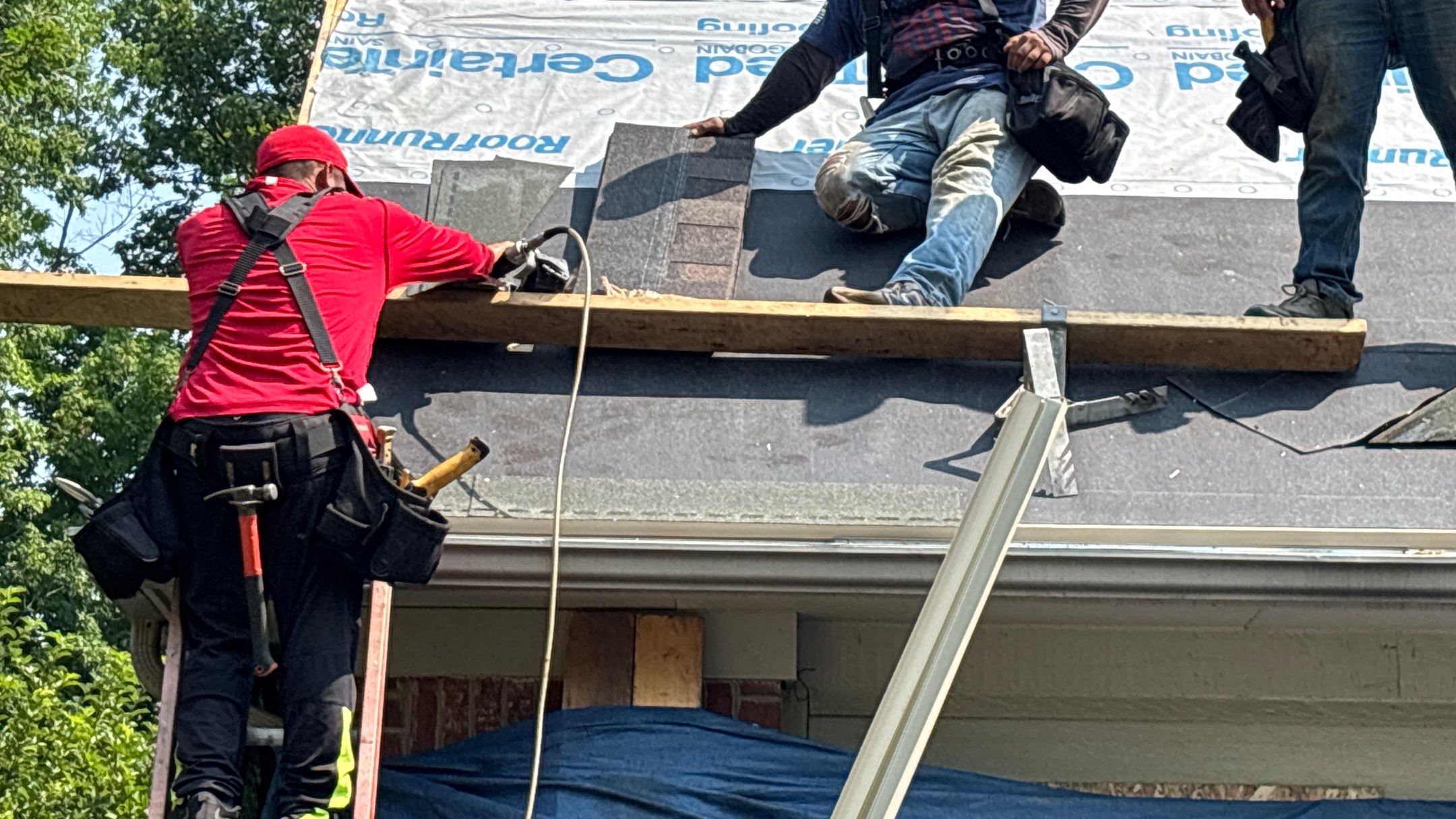 Roof Replacement using CertainTeed Landmark Max Def Shenandoah by 180 Contractors