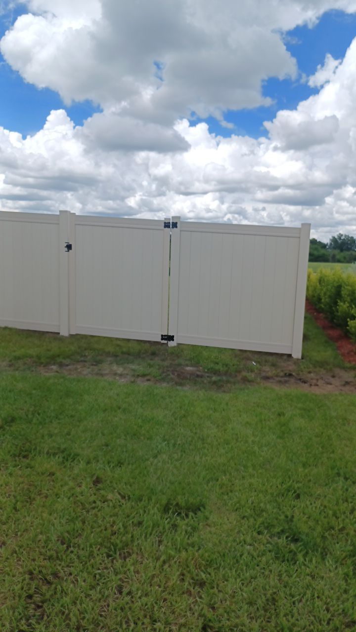 Parrish, FL White Vinyl Privacy Fence  by Asap fence and gates, LLC