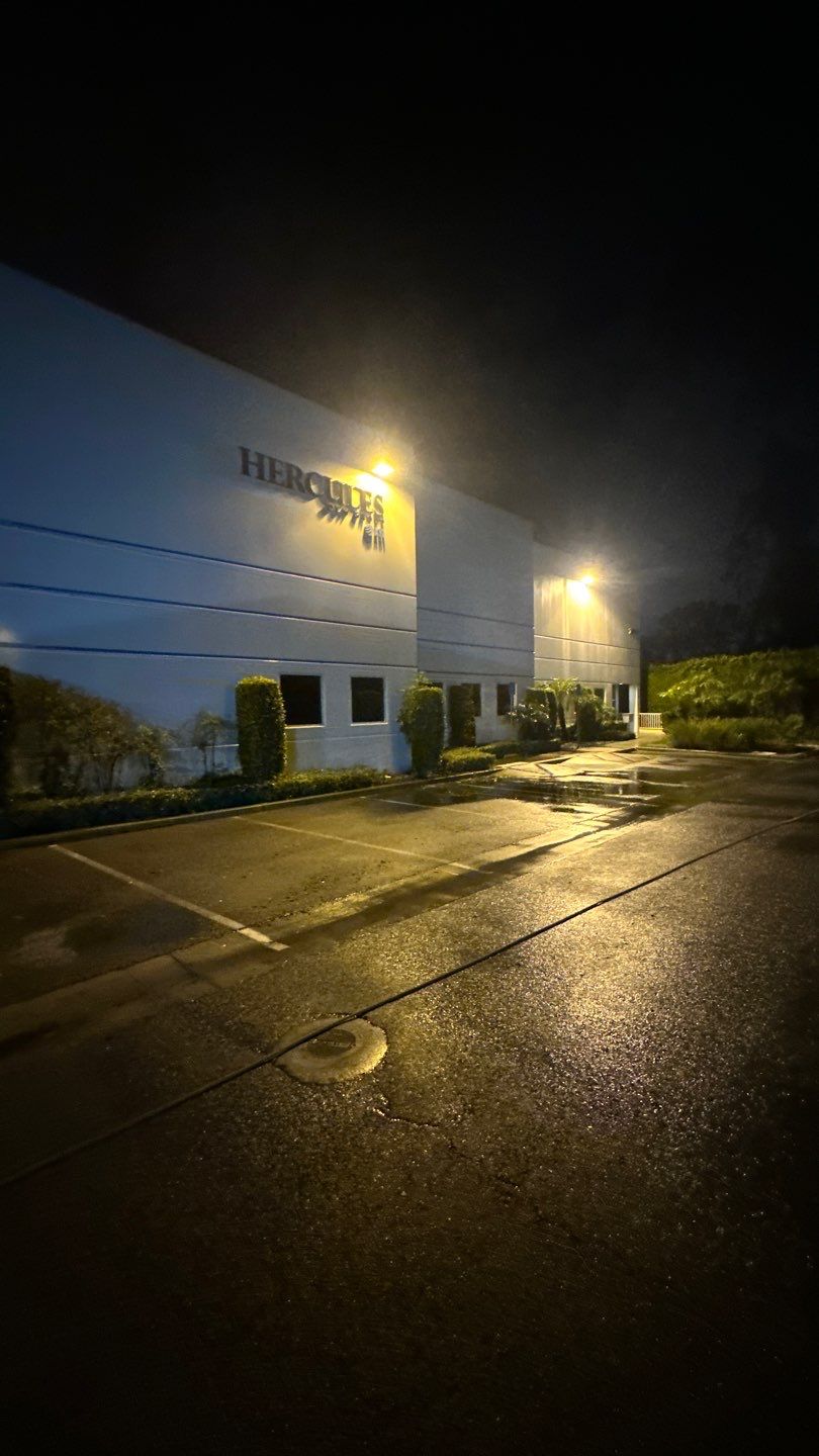 Lake Forest Commercial Pressure Washing and Window Cleaning by Property Cleaning Experts