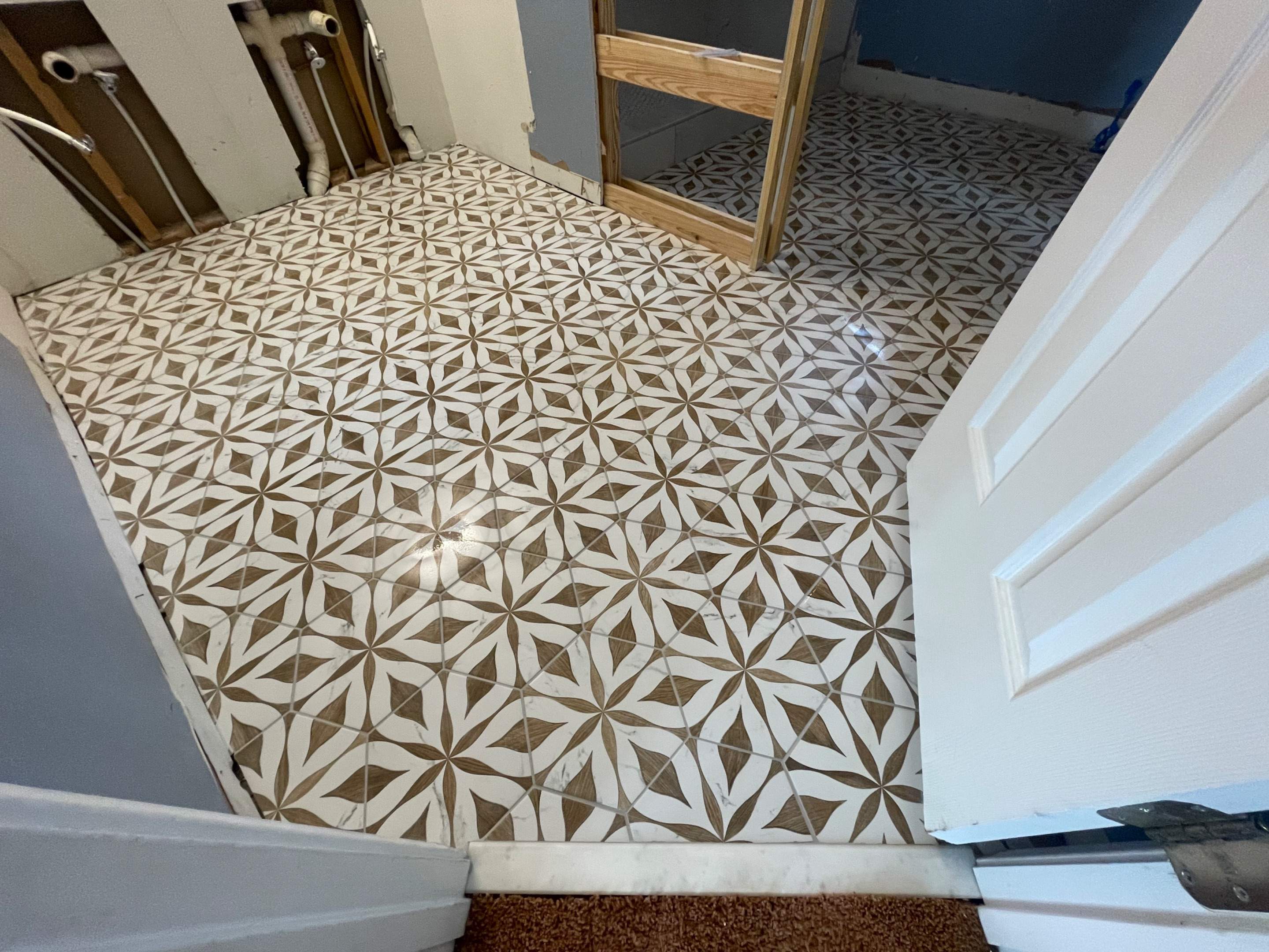 Hall bathroom renovation by Prudencio
