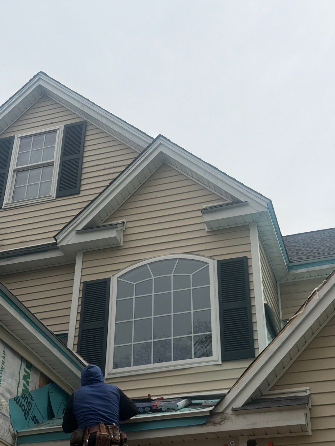 Norwalk DiGiorgi customer gets beautiful new roof! by DiGiorgi Roofing and Siding Inc