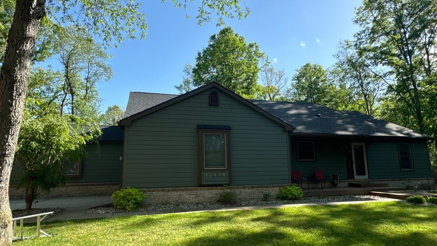Siding Replacement using Alside S7 Cedar Mill Grain Composite by 180 Contractors