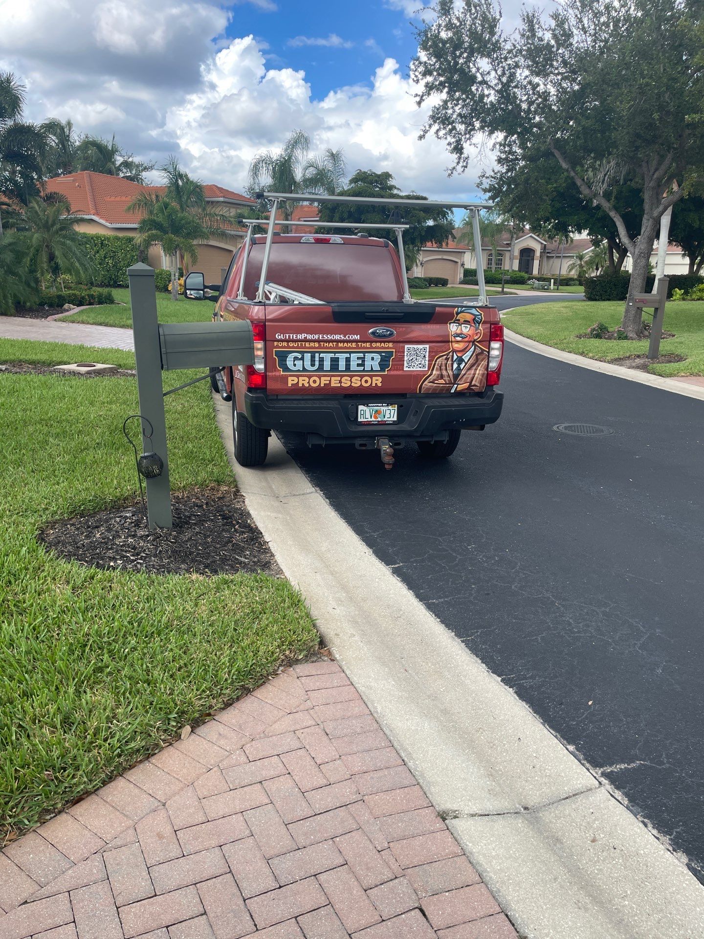 6-inch K-style Seamless Gutters in Fort Myers FL by Gutter Professors
