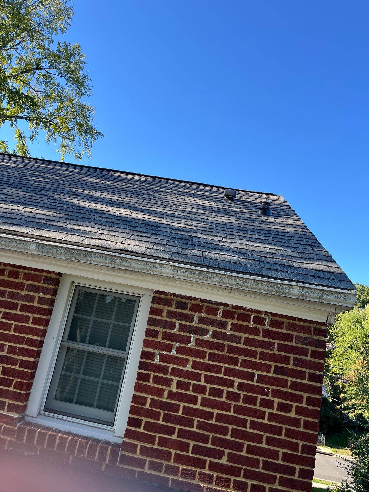Arlington: Residential Roof Replacement With CertainTeed Landmark Designer Shingles in Georgetown Gray by RM Banning, Inc.