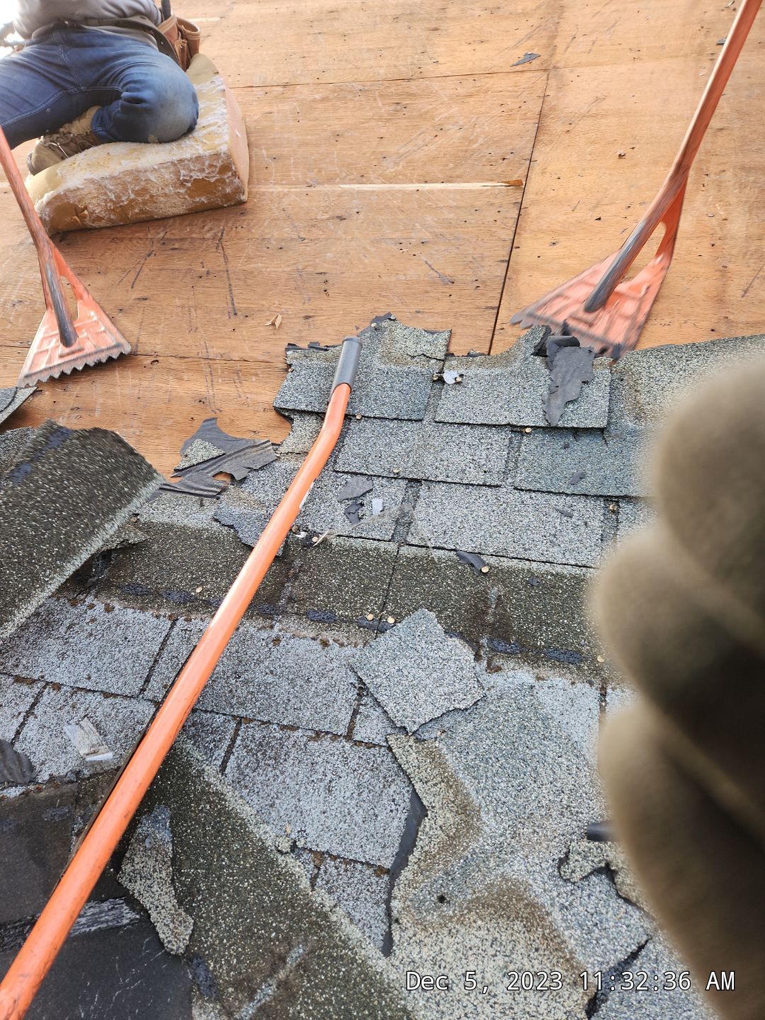 Residential Roofing Installation using Owens Corning TruDefinition by A Plus Exterior