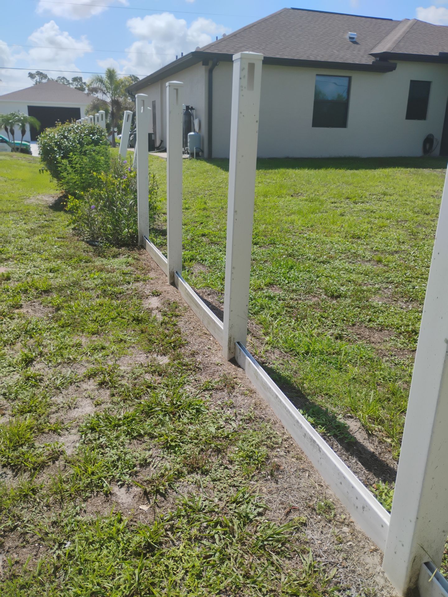 White Vinyl Privacy Fence Repair and Replacement in North Port by True Fence LLC