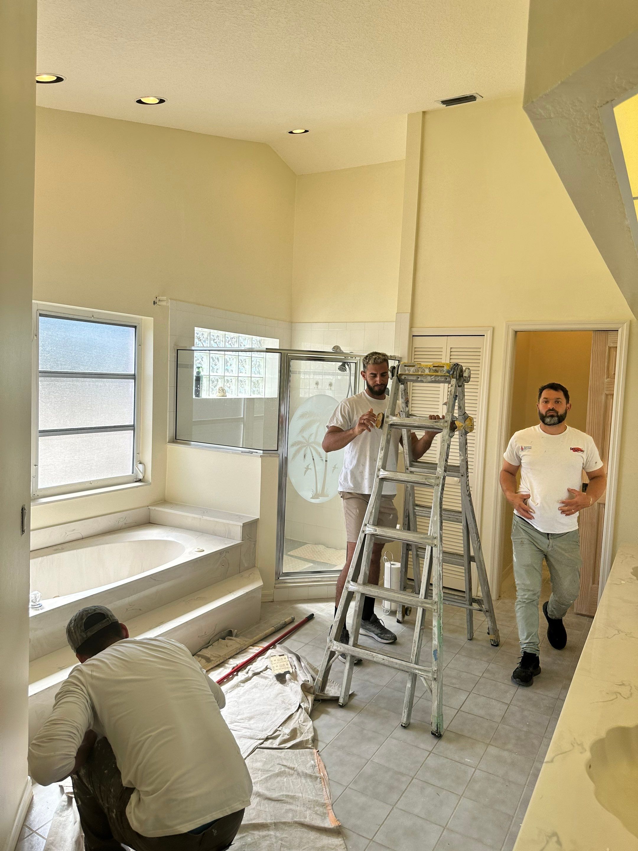 Lenny Van Denhandel - Interior by Fresh Coat Painters