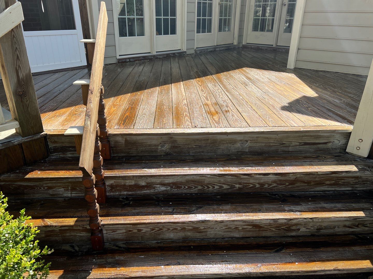 Coated Deck using Wood Sealant by DuraSeal