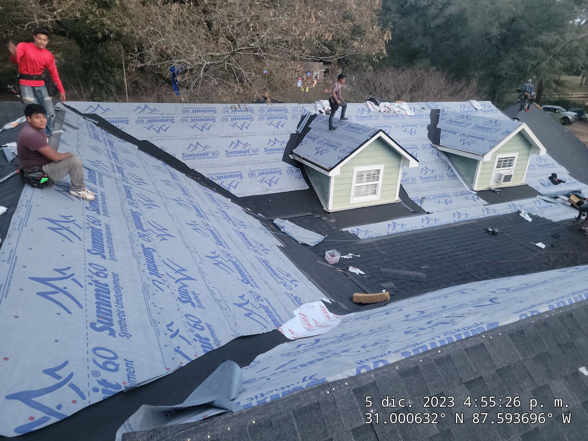 Jaye by IAM Roofing LLC