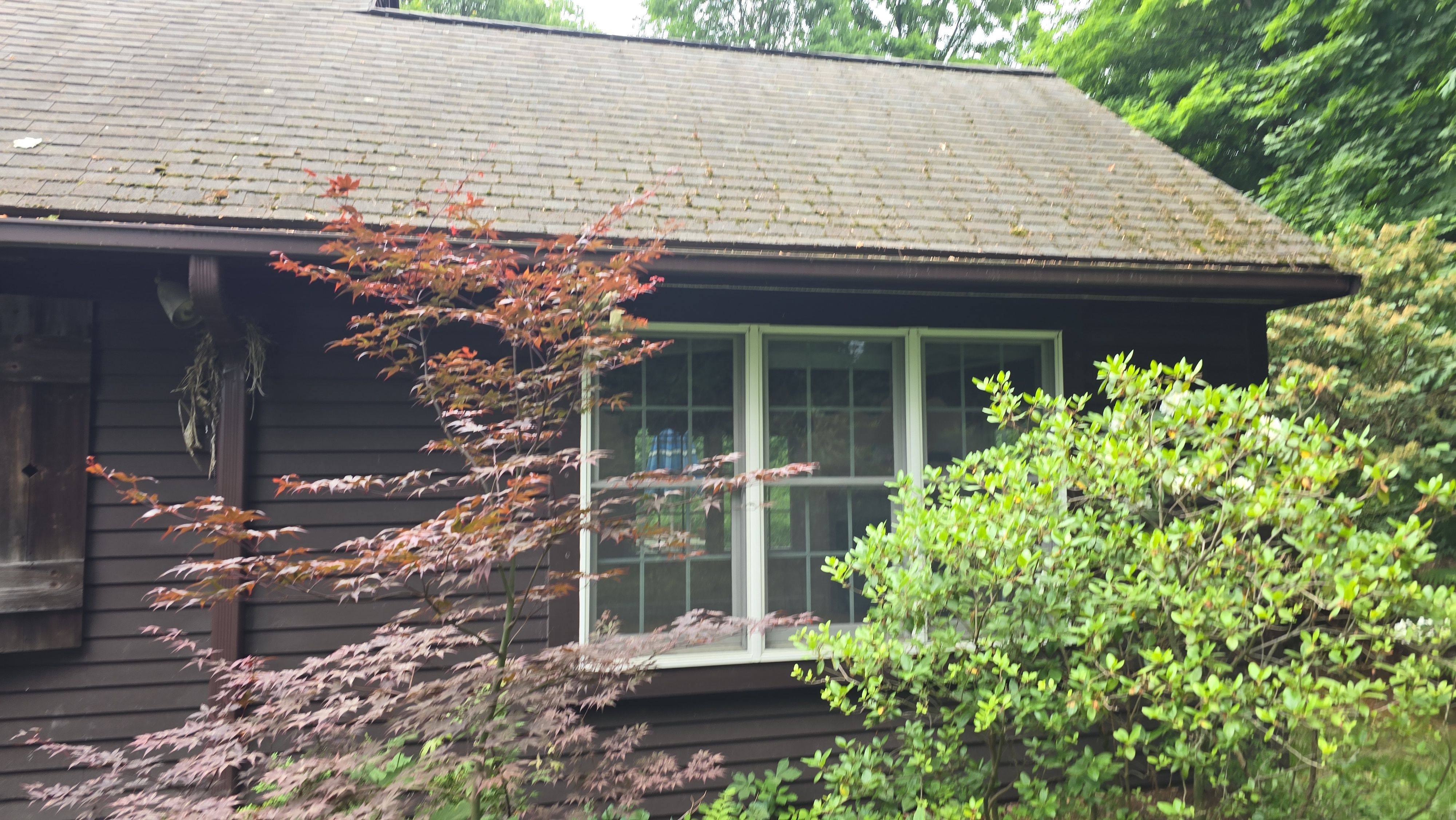Complete exterior remodeling in Ashland, MA by UBrothers Construction
