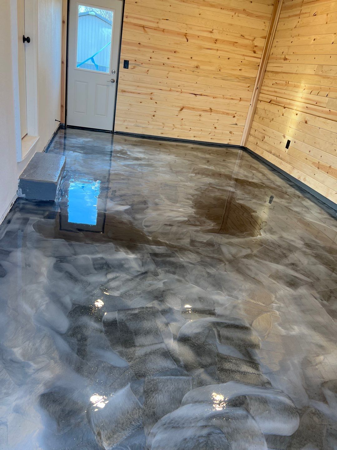 Metallic Floor by Cutting edge painting 