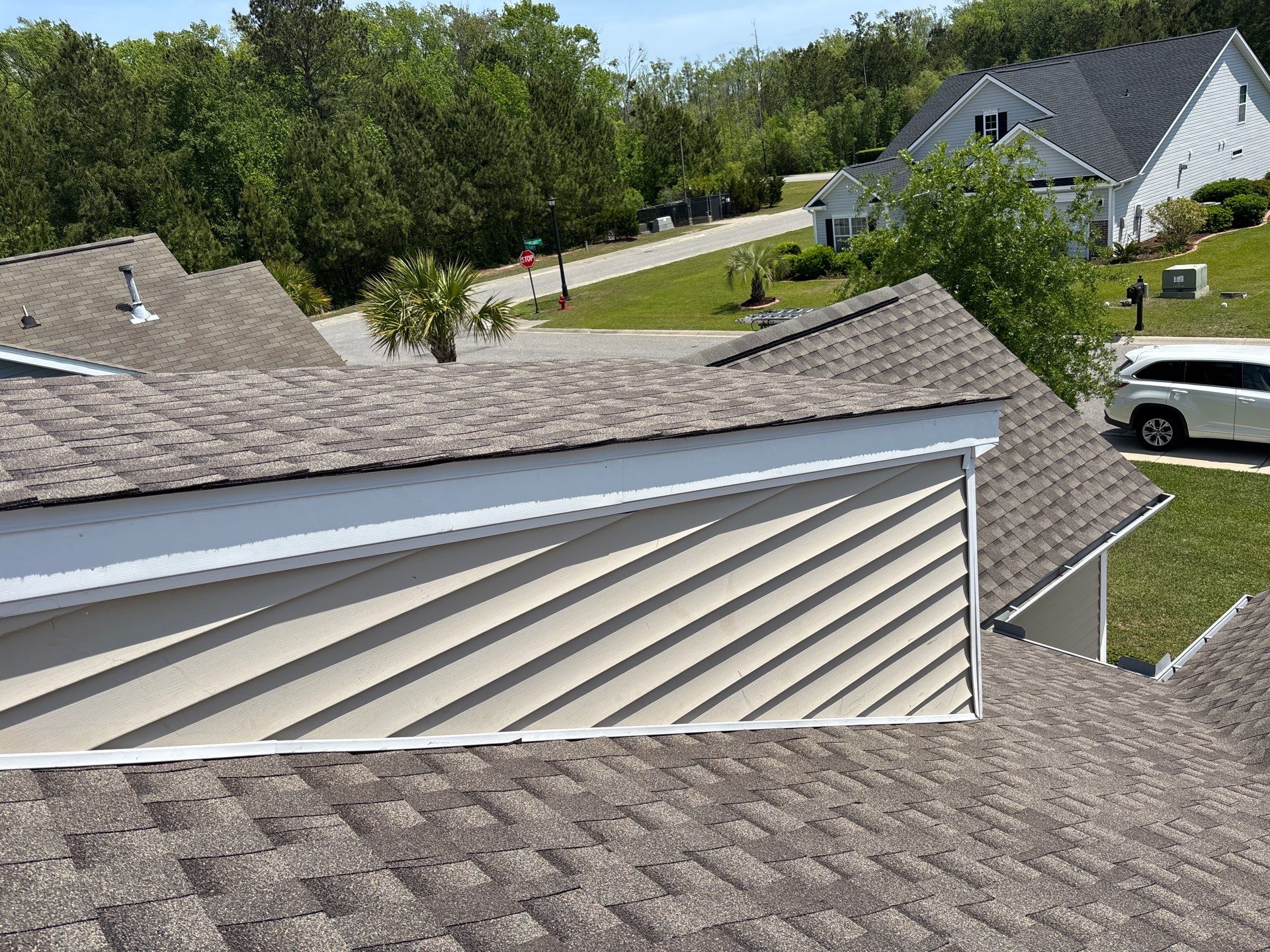 GAF HDZ - Weathered Wood by Linta Roofing Inc