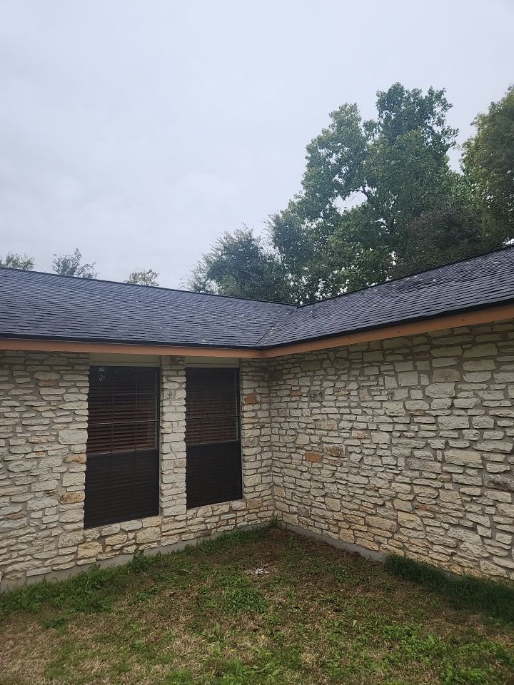 Moire Black - CertanTeed Landmark by RoofsOnly.com