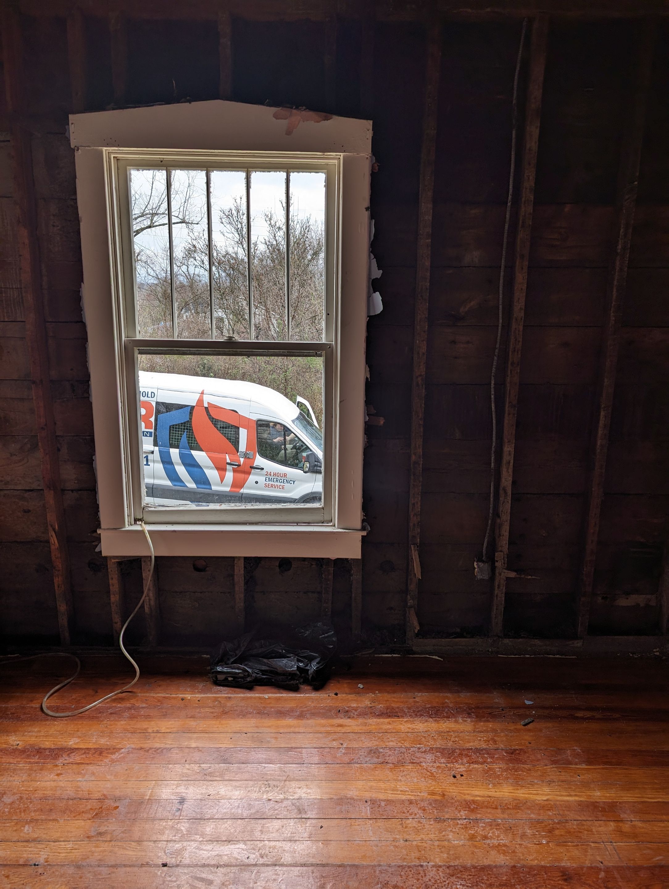 Emergency Service Water Mitigation in Louisville, KY by ANR Restoration