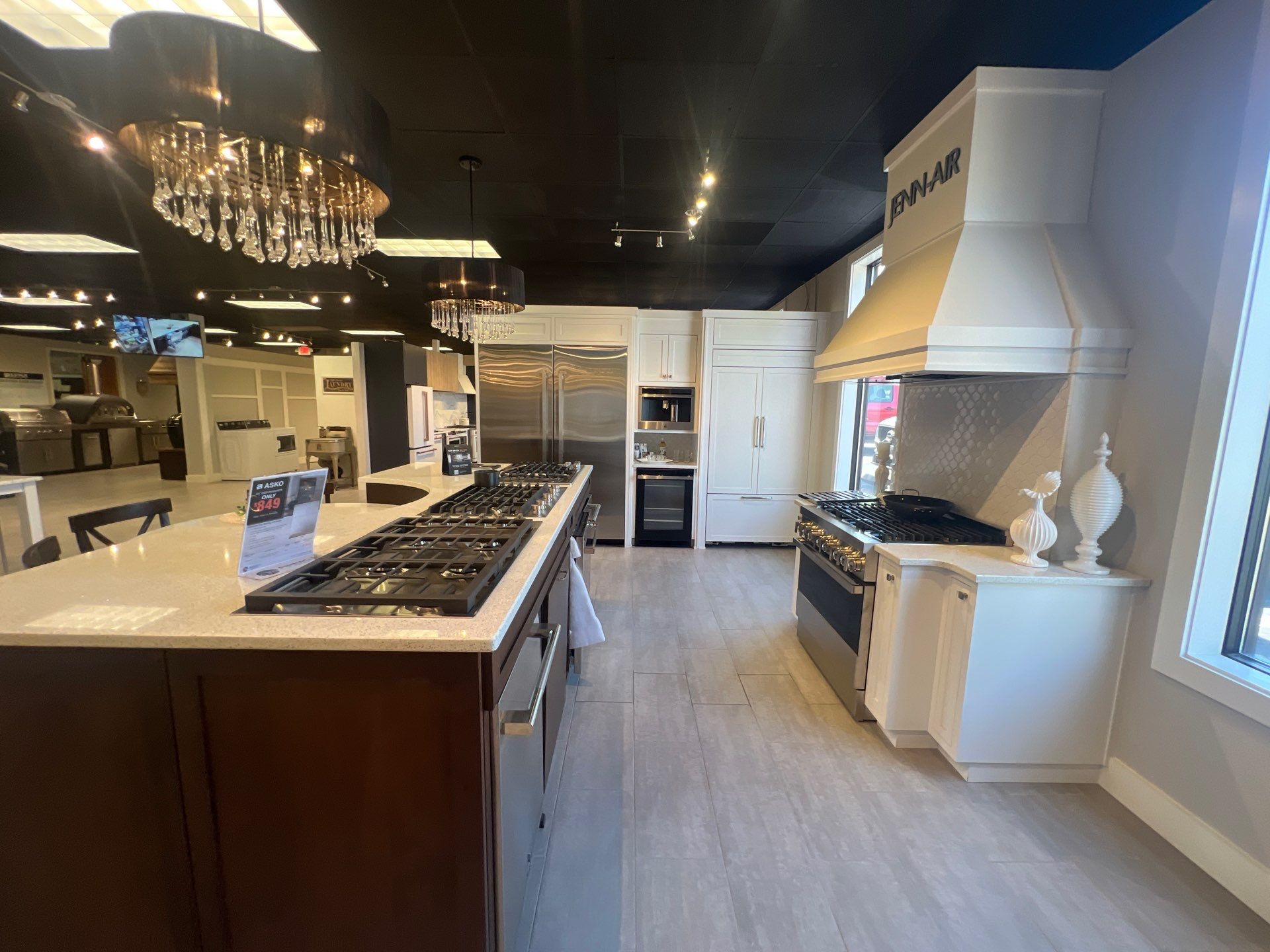 Howard Payne Display by Atlanta Design Group