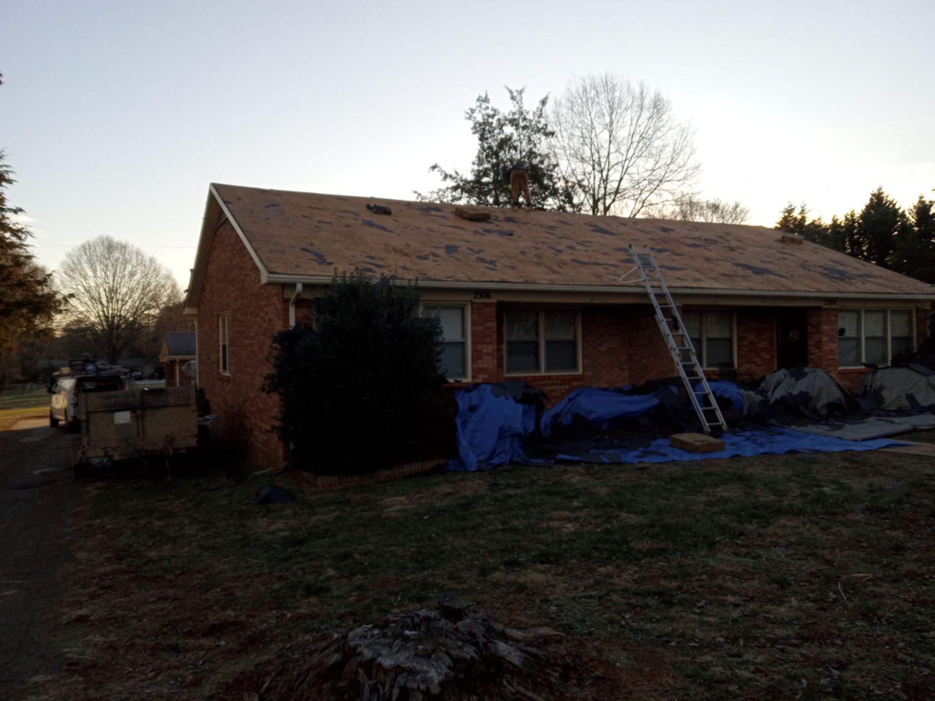 Morgan's Roof by BROCK BUILDERS 