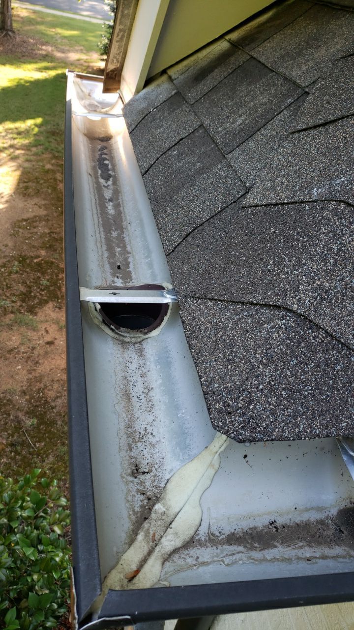 House Wash using cleaner by Power Wash Masters LLC