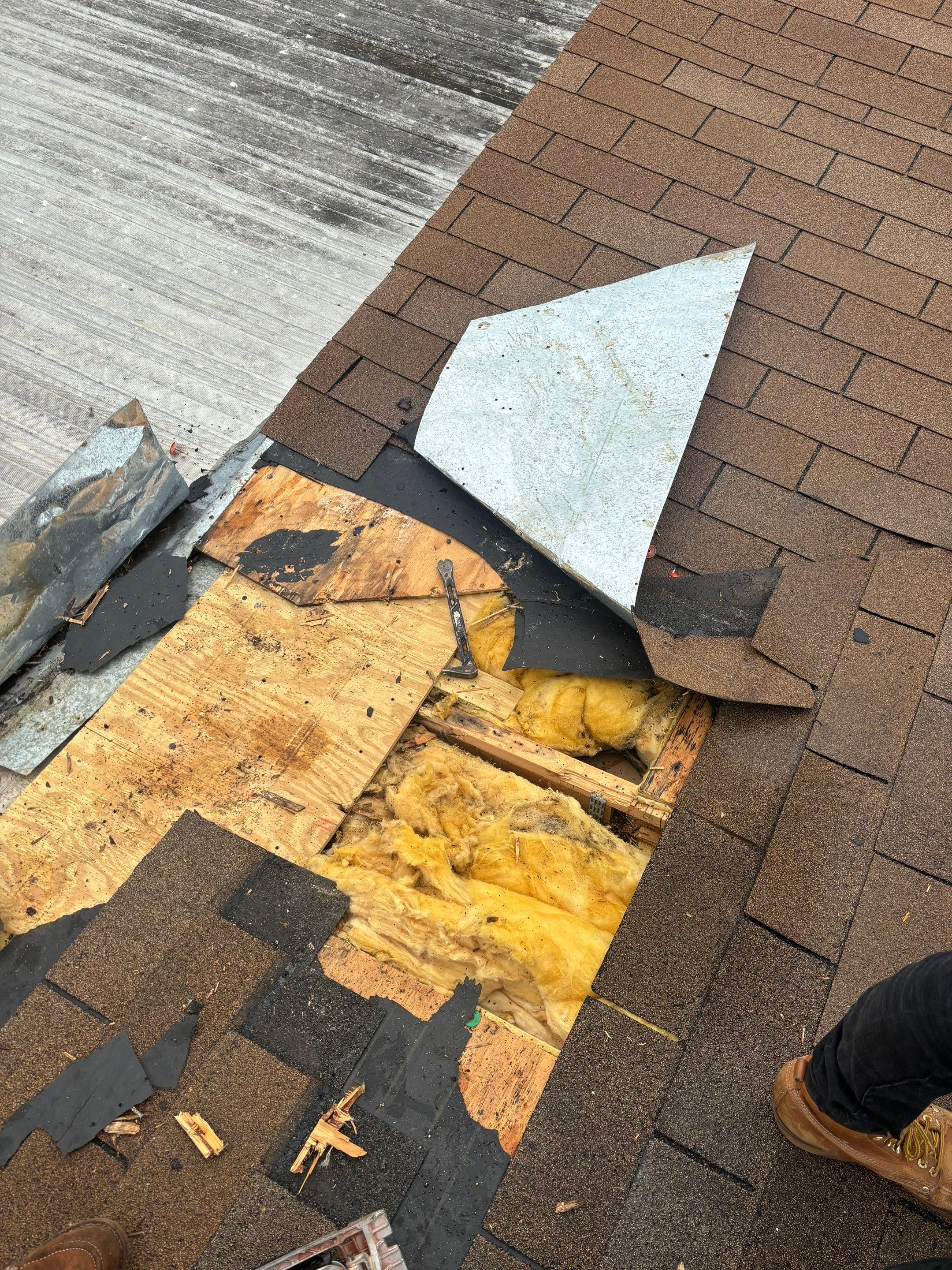 Residential Roofing Repair using Owen's Corning Duration (Lifetime) Shingles by Roof Repair Company
