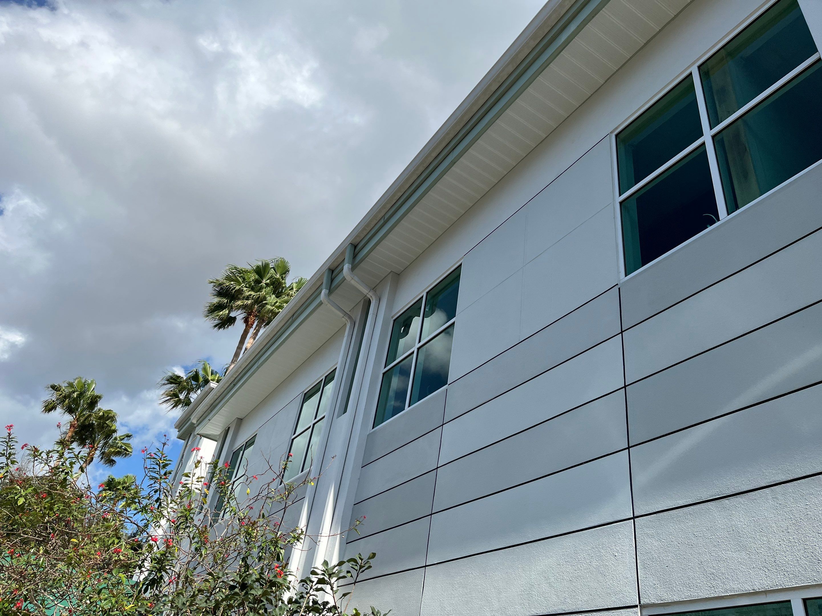 6-Inch White Seamless Gutters in Sarasota FL by Gutter Professors
