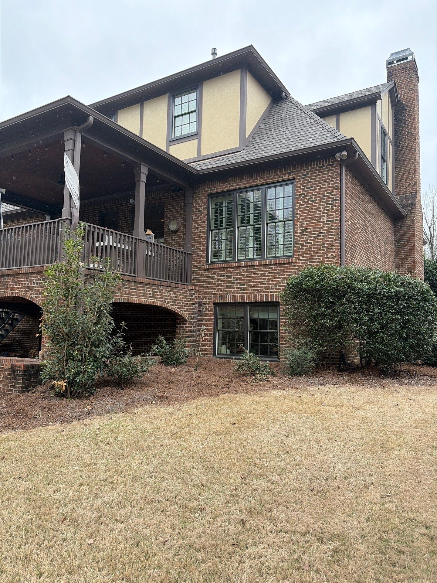 GAF UHDZ- Weathered Wood by Elite Roofing LLC