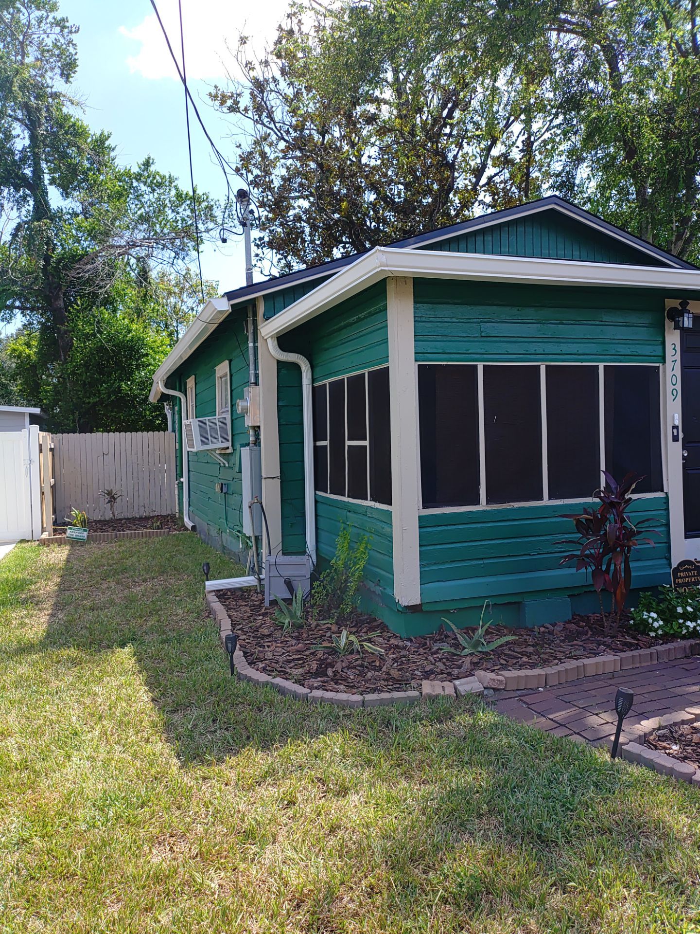 K-Style Seamless Gutters in Tampa FL by Gutter Professors