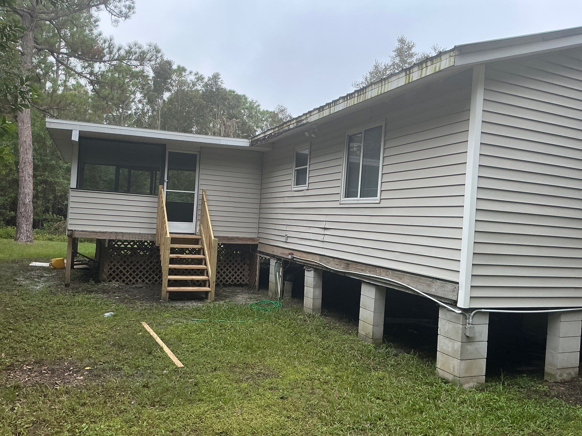 Seamless Aluminum Gutter Installation using 6 Inch Seamless Gutters in North Fort Myers FL by Gutter Professors