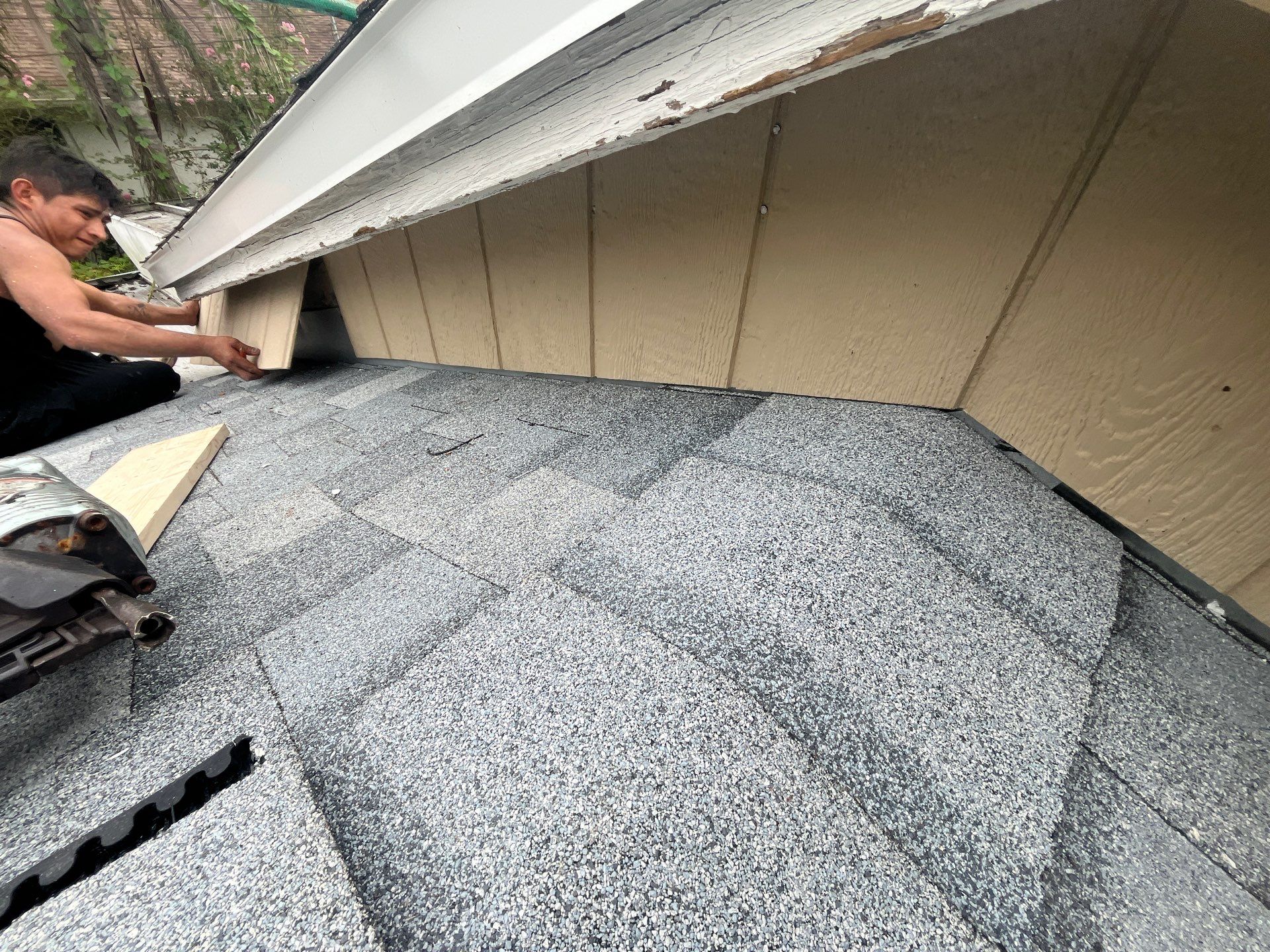Project in St. Petersburg 33703 by Mitchell Roofing Company LLC