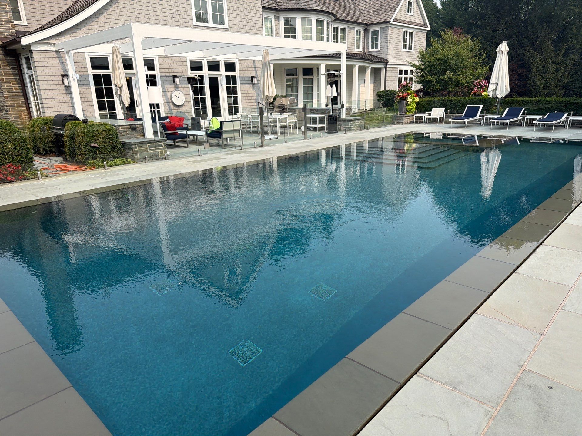 Perimeter Overflow French Riv by North Shore Pool & Spa