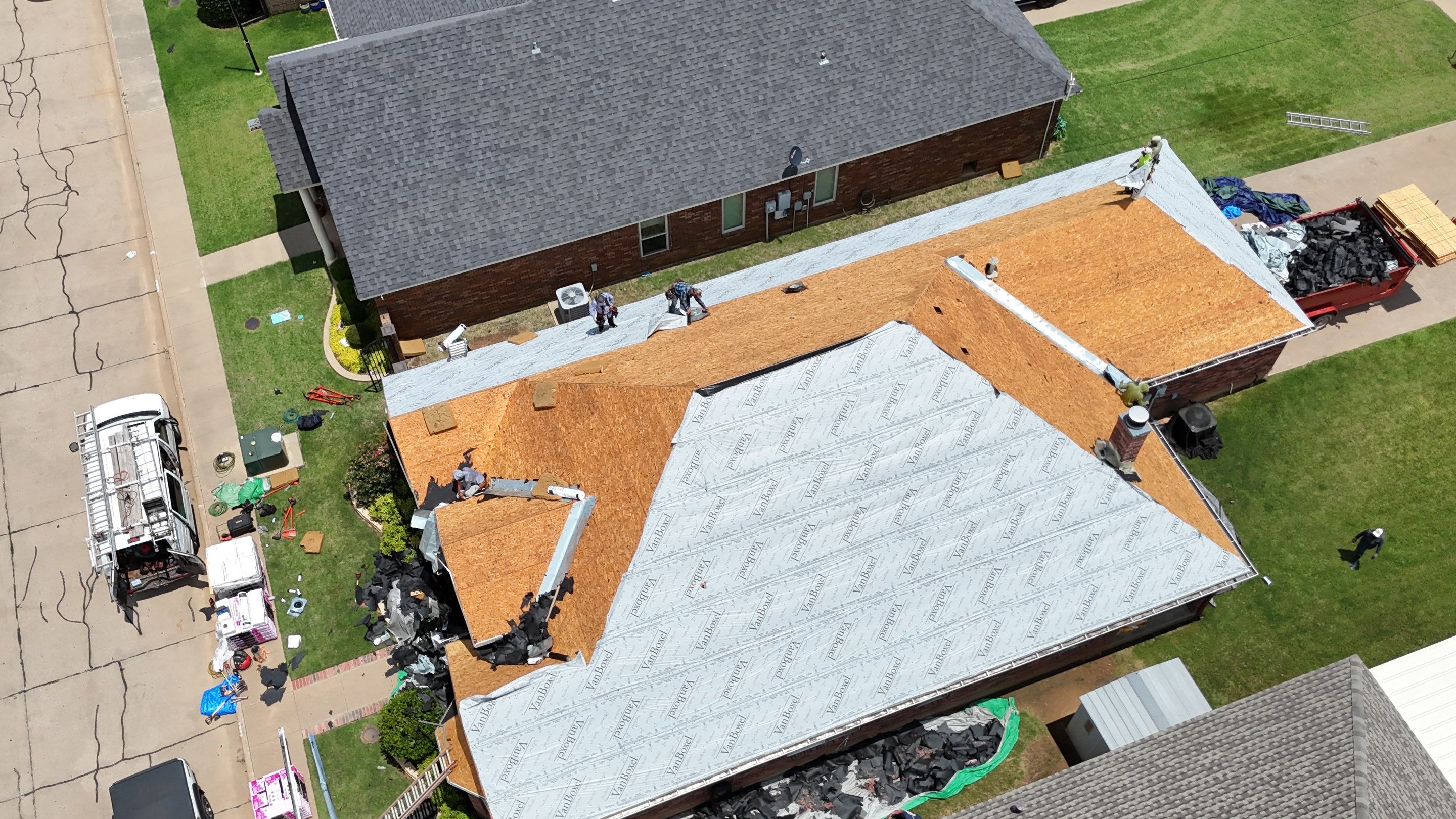 Burkburnett Roof Replacement Featuring Owens Corning Onyx Black Shingles by Shearman Roofing & Construction