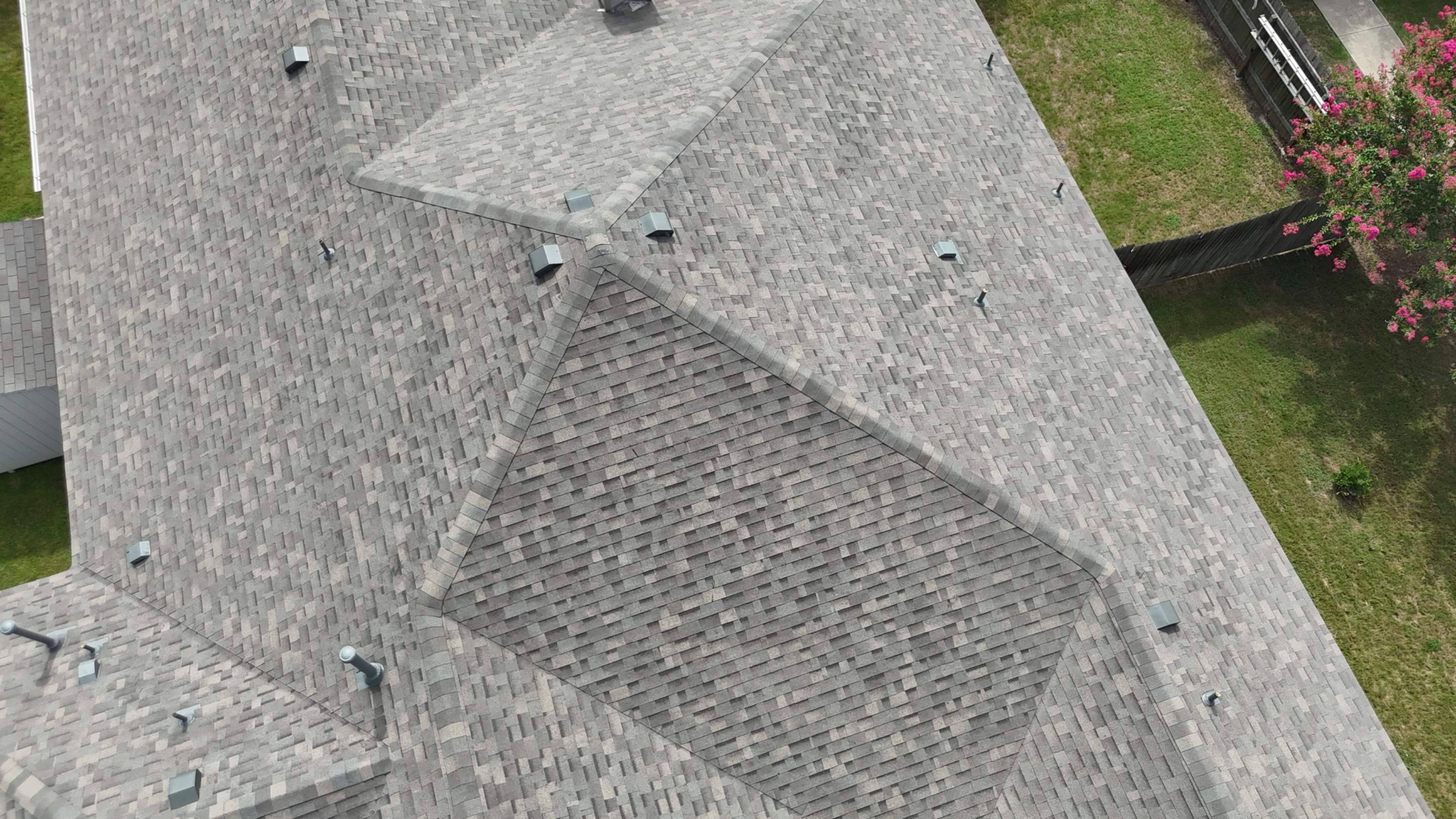 Weathered Wood - Malarkey Highlander by RoofsOnly.com