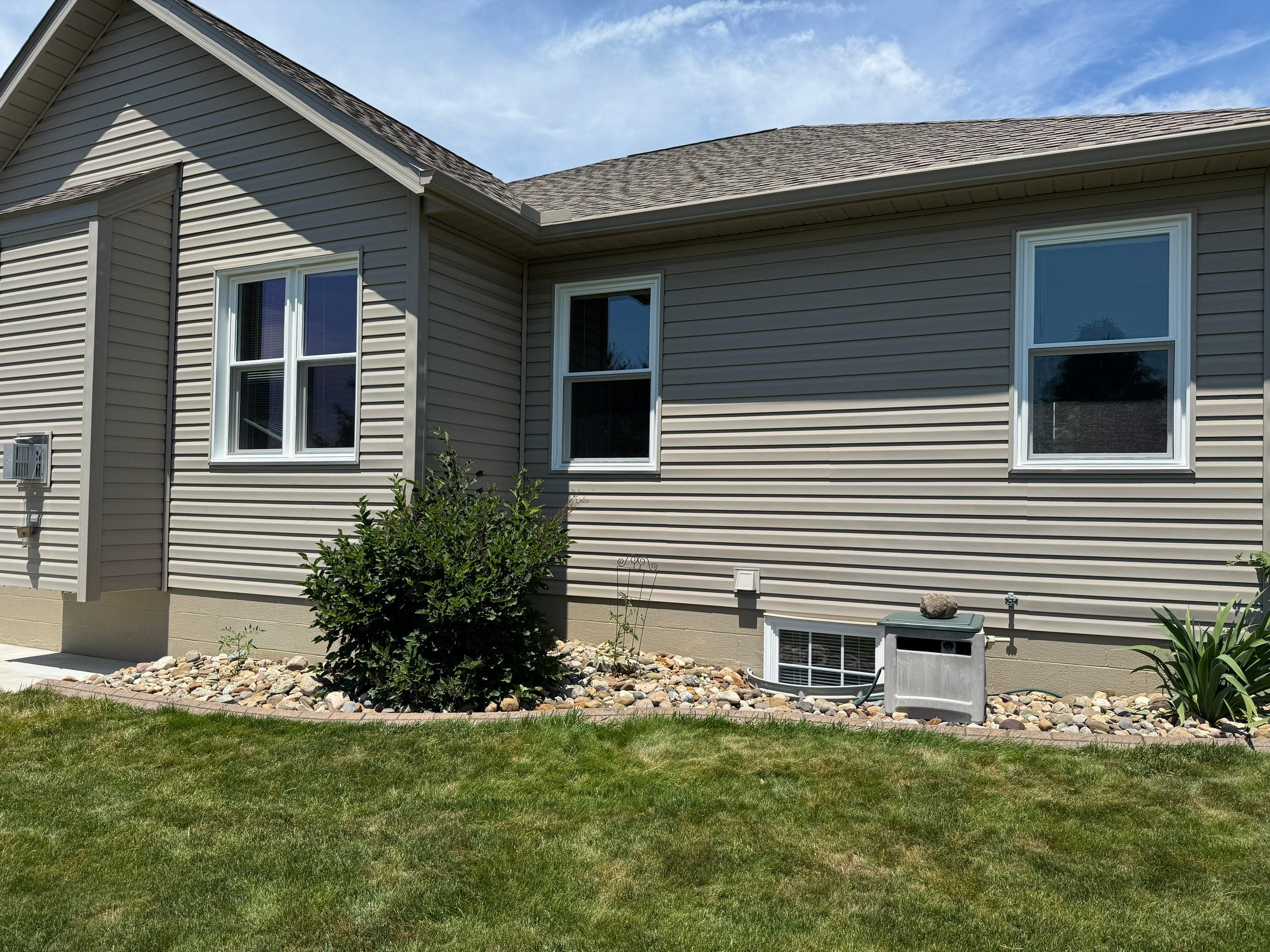 Energy-Efficient Double-Hung Window Replacement in Wooster by Ohio State Windows
