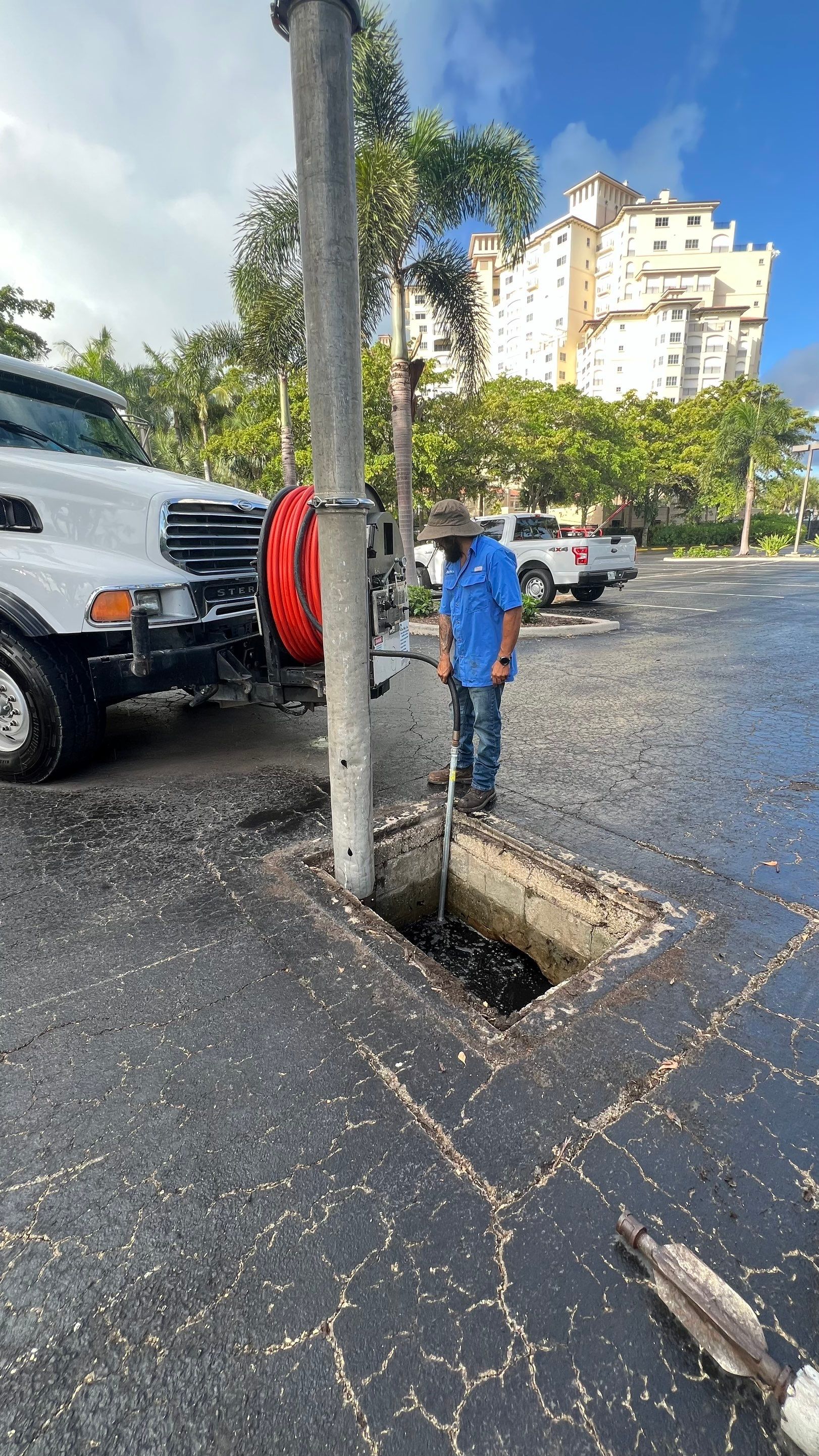 Marco Island Condo Stormwater System Maintenance and Standing Water Removal by APS Power & Water