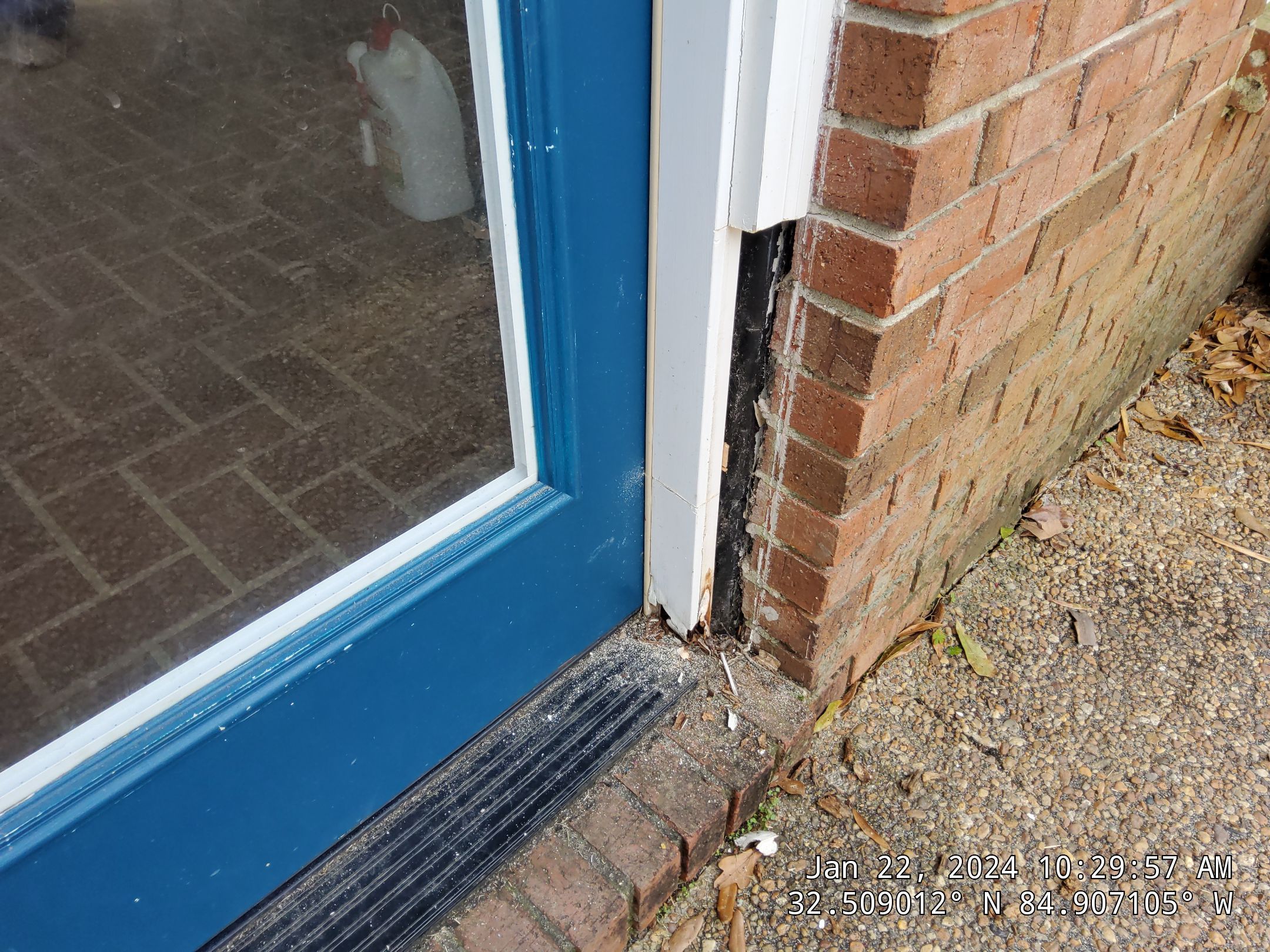 Residential Door Repair by iGreen Solutions