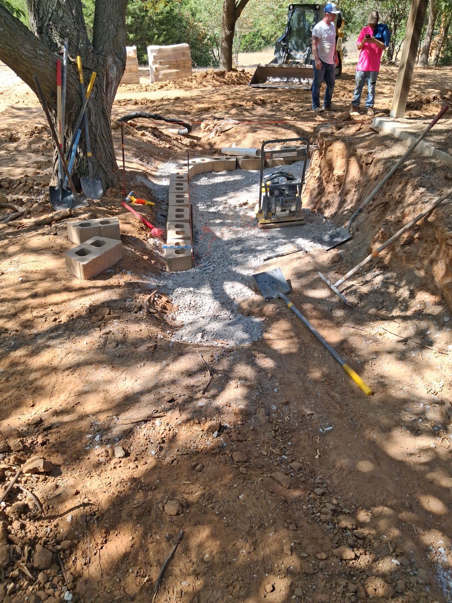 Retaining Wall by Clays Services Inc