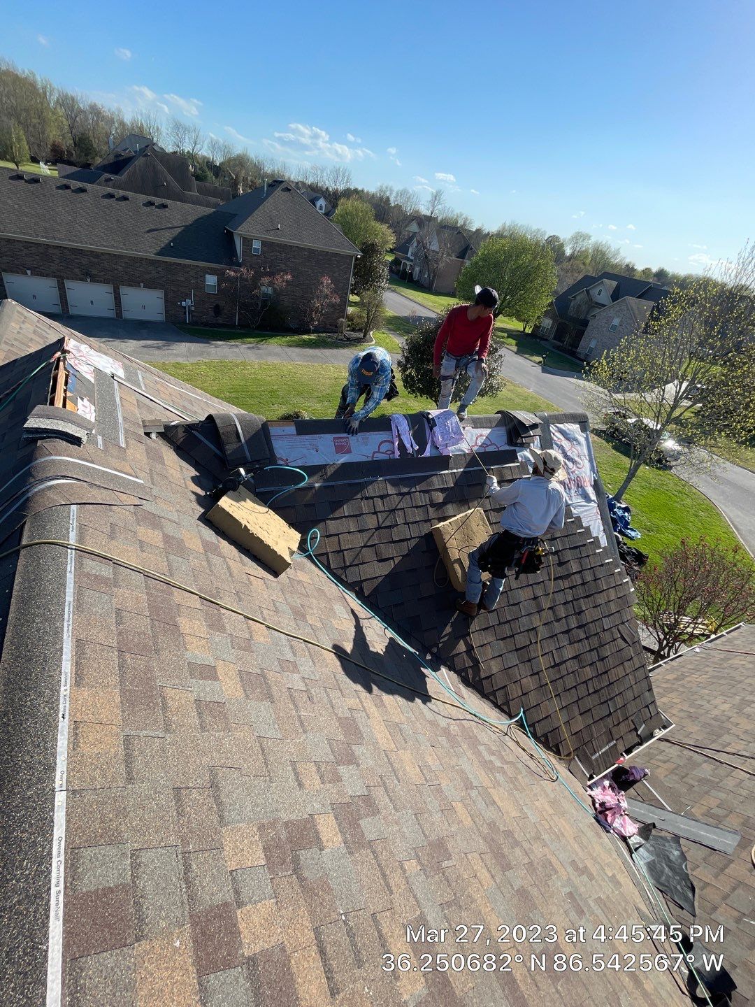 Owens Corning Duration in Teak by Undersun Roofing 