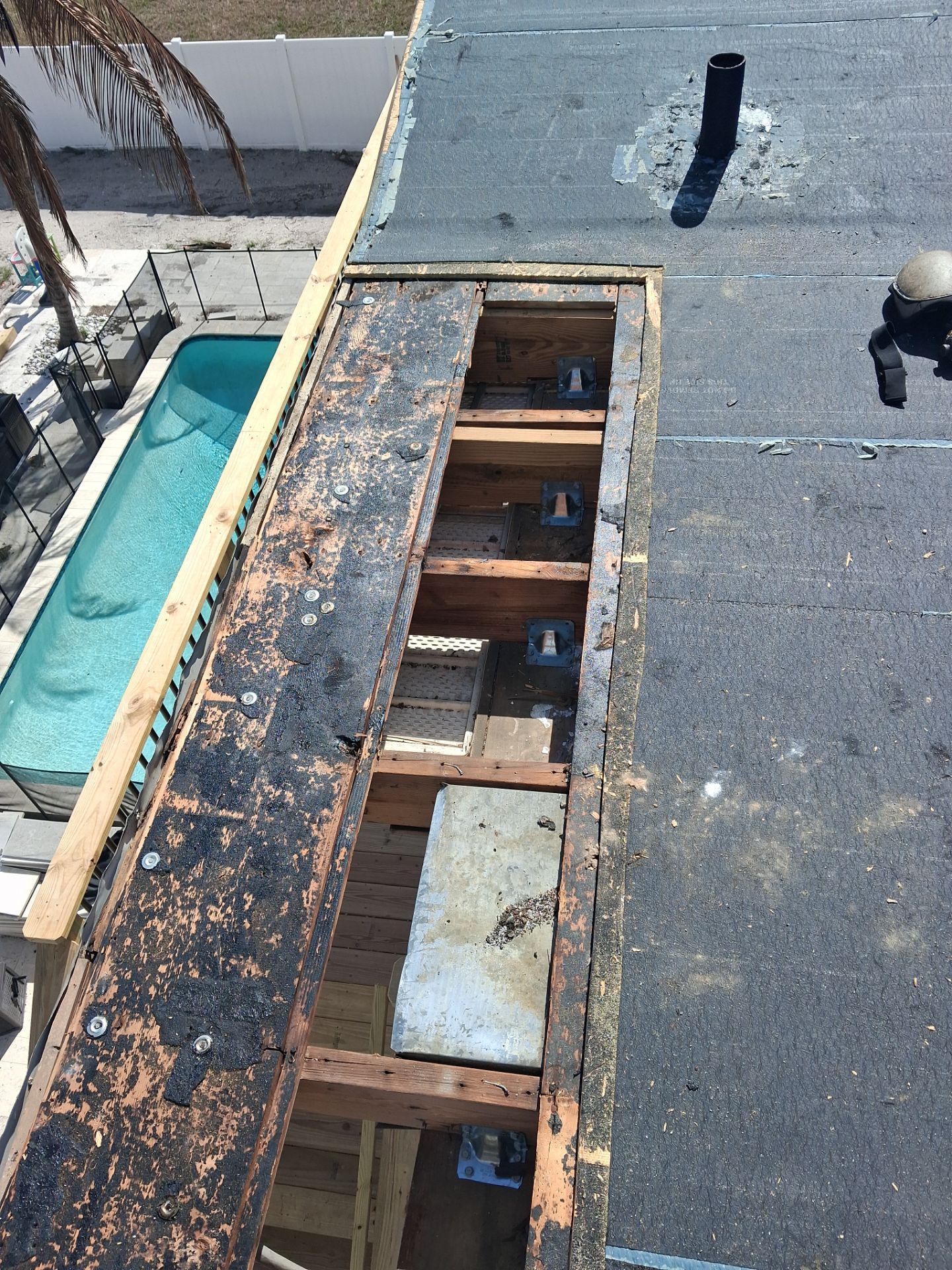 Project in South Pasadena 33707 by Mitchell Roofing Company LLC 