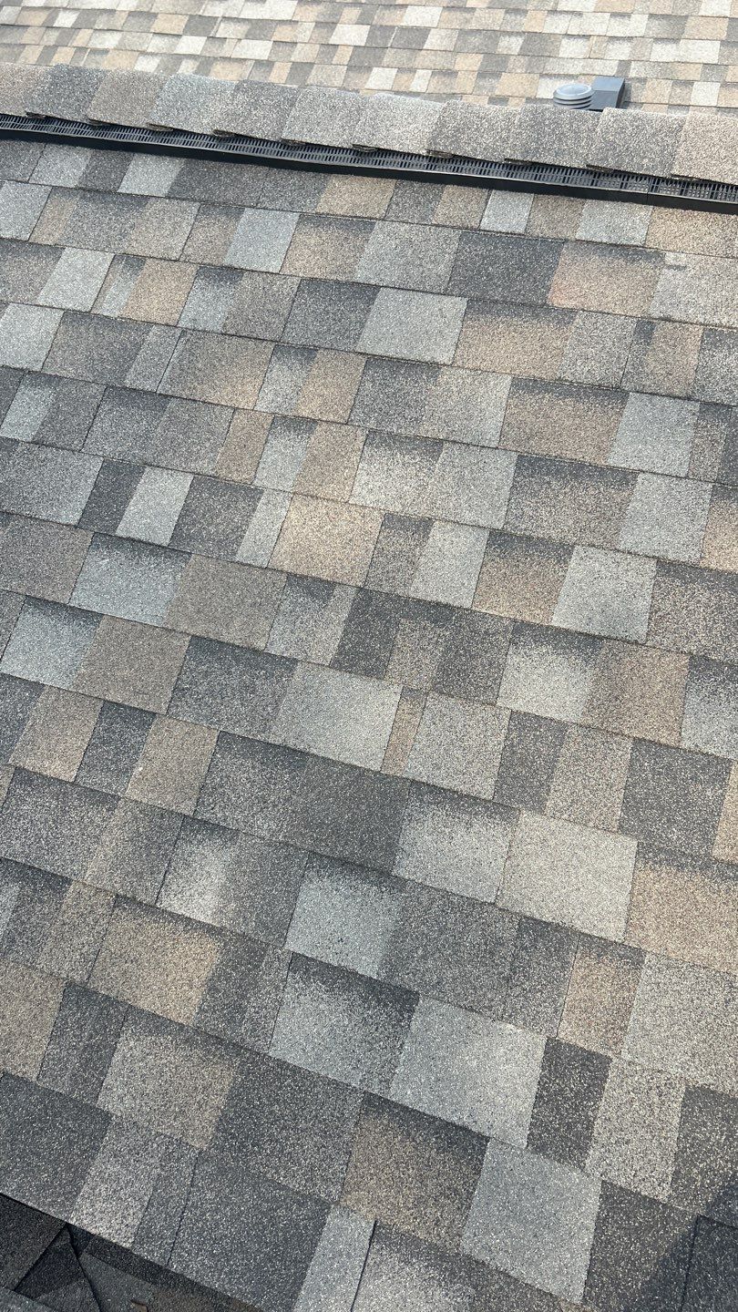 Williamsburg Gray - Owens Corning TruDefinition Duration by RoofsOnly.com