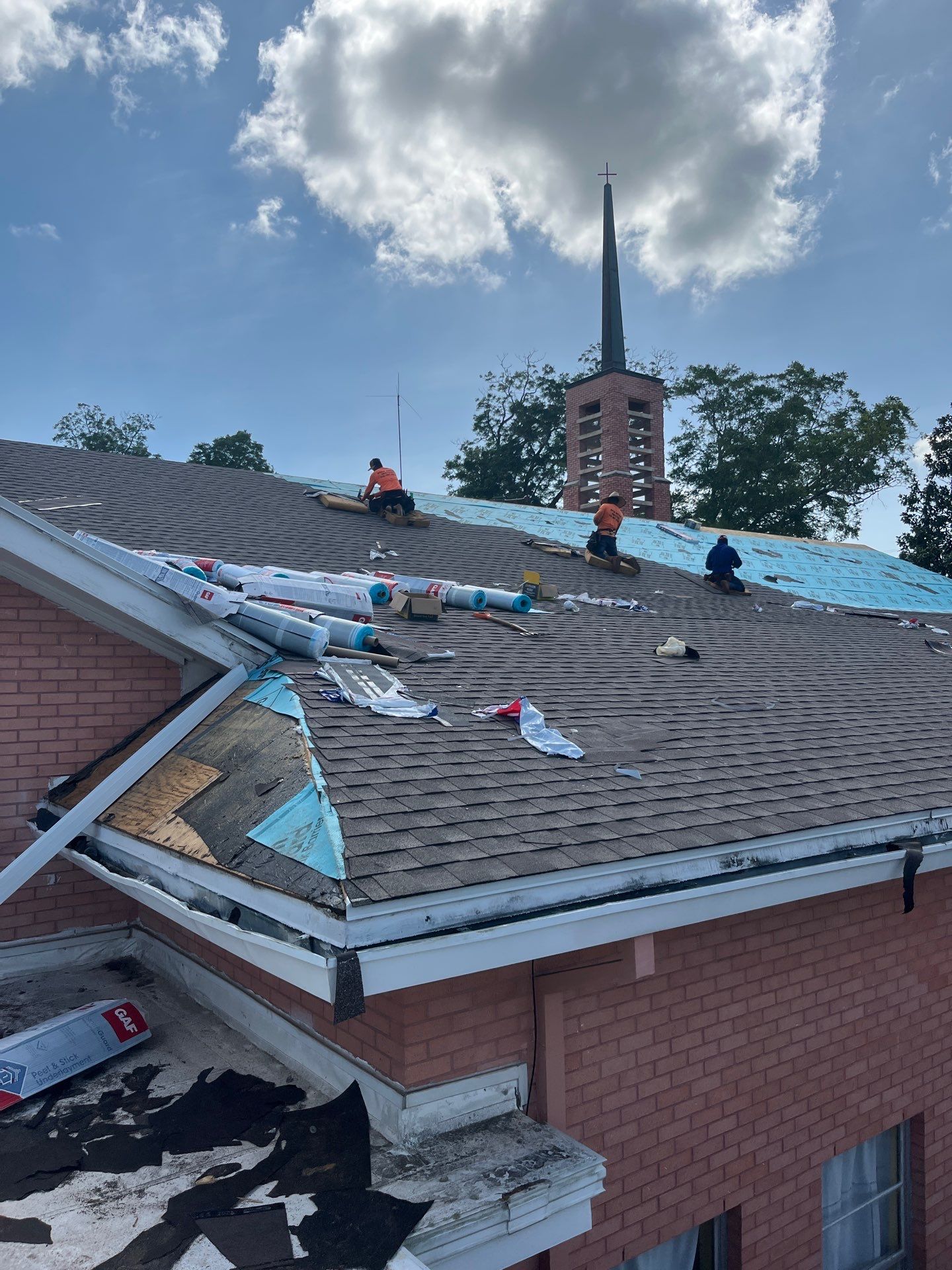 Roof Replacement in Sweeny TX by Roof Repair Company
