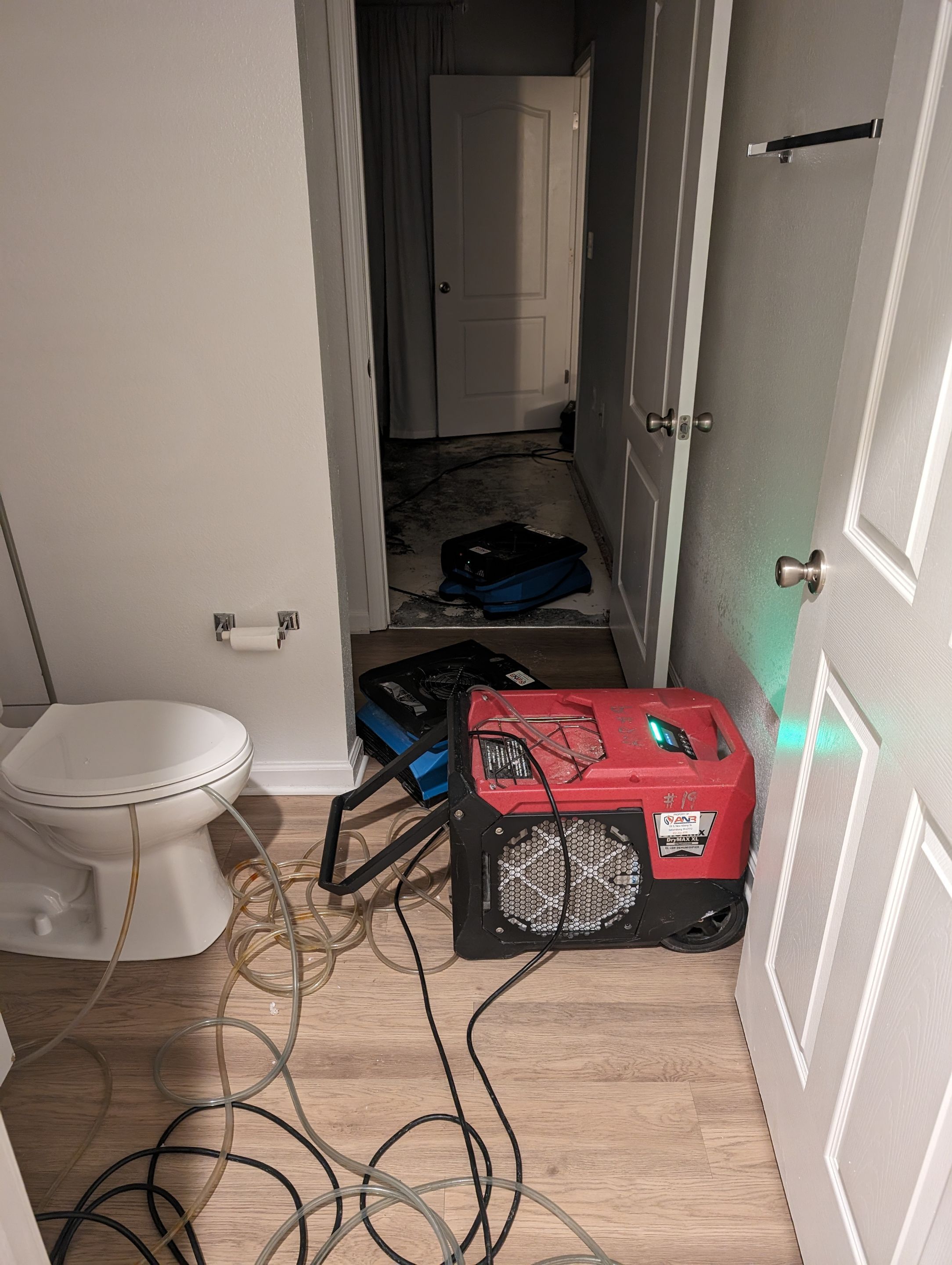 Emergency Service Water Mitigation in Louisville, KY by ANR Restoration